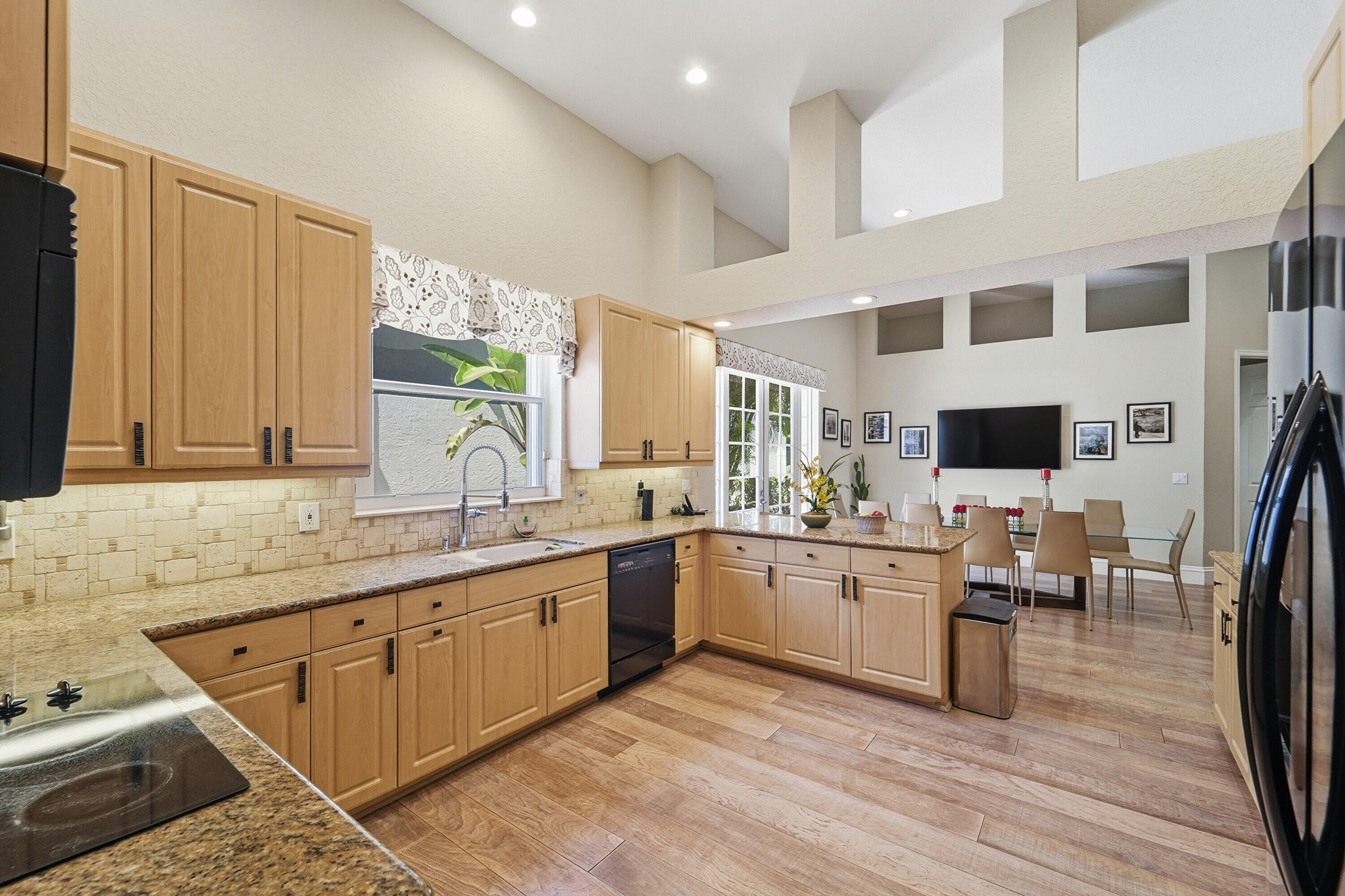 ADDISON RESERVE PARS 1 AND 2 - Residential
