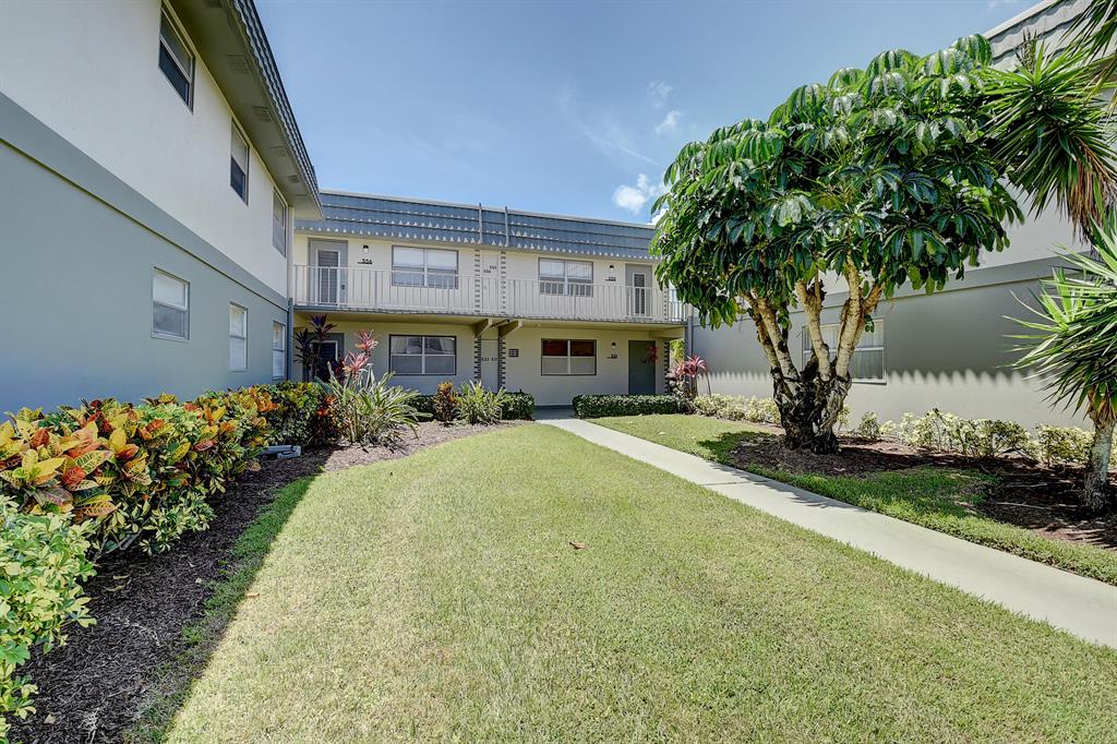 Photo of 555 Monaco L, Delray Beach, FL 33446 (MLS # R10736737)