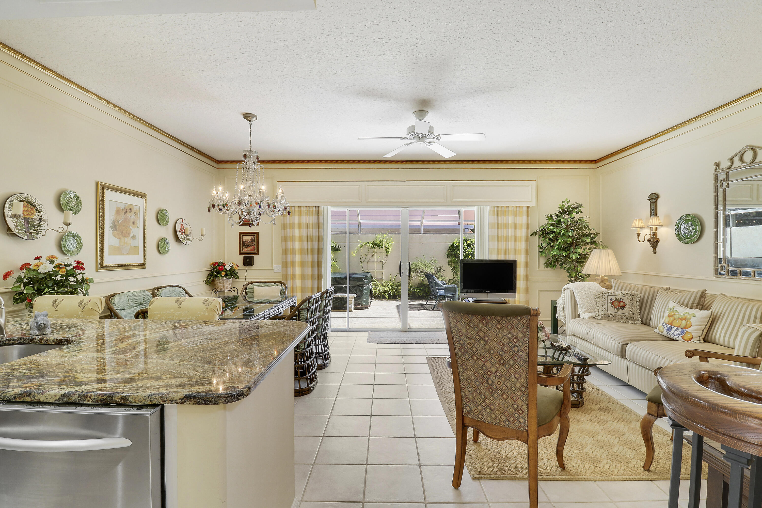 TEQUESTA OAKS - Residential