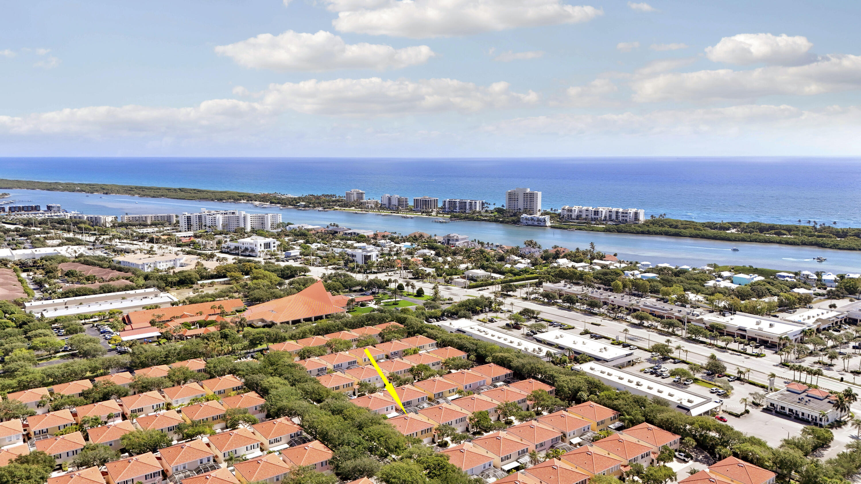 TEQUESTA OAKS - Residential