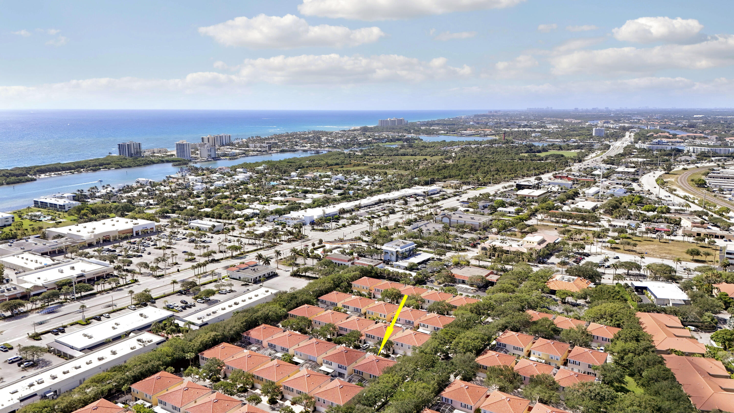 TEQUESTA OAKS - Residential