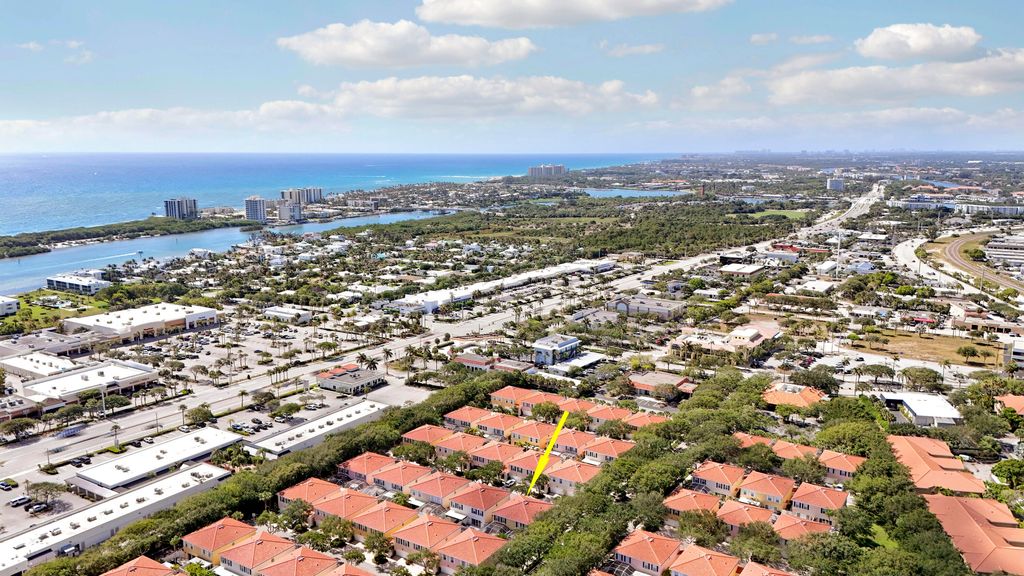 Photo of 77 Laurel Oaks Circle, Tequesta, FL 33469 (MLS # B26033575)