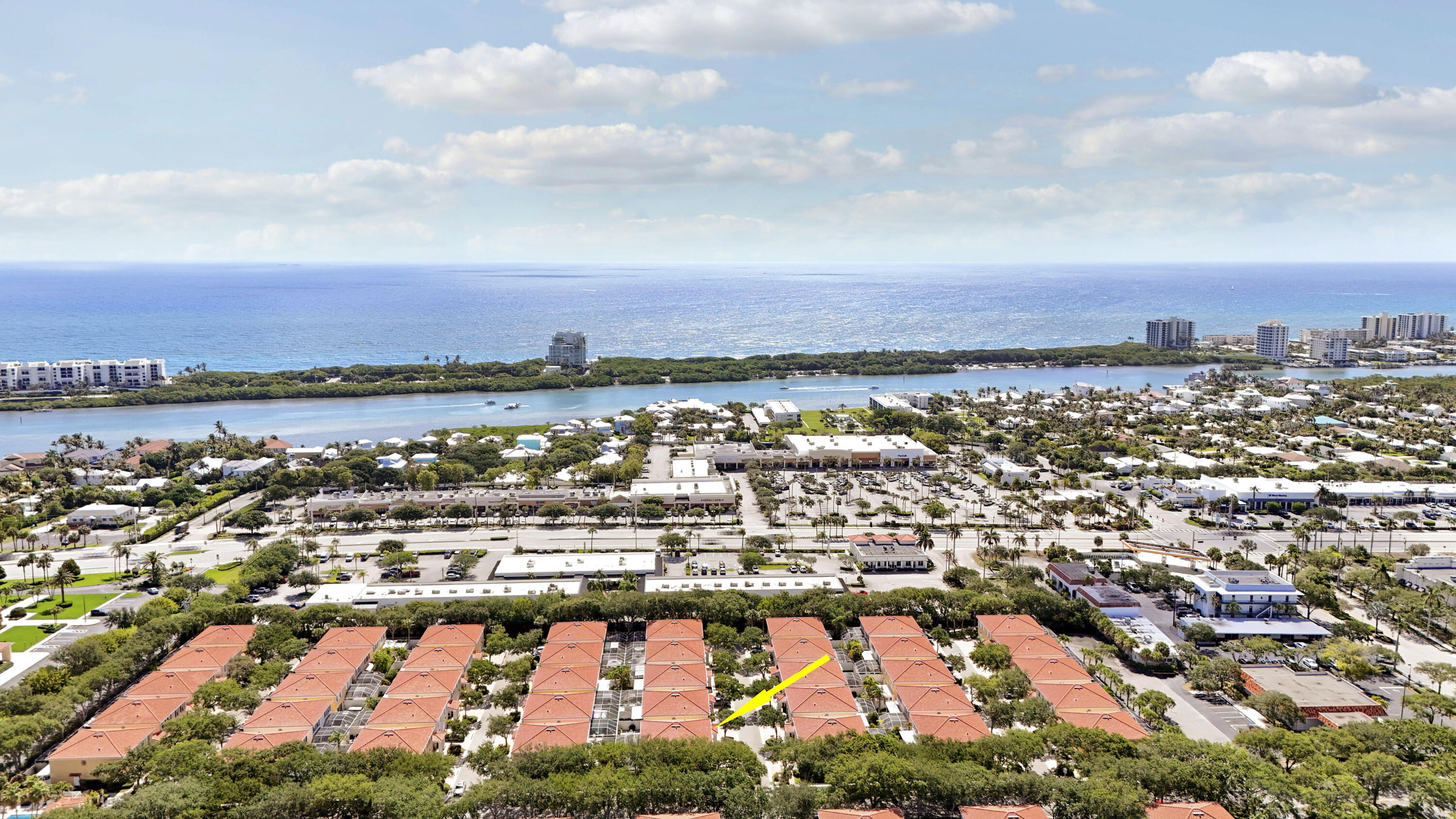 TEQUESTA OAKS - Residential