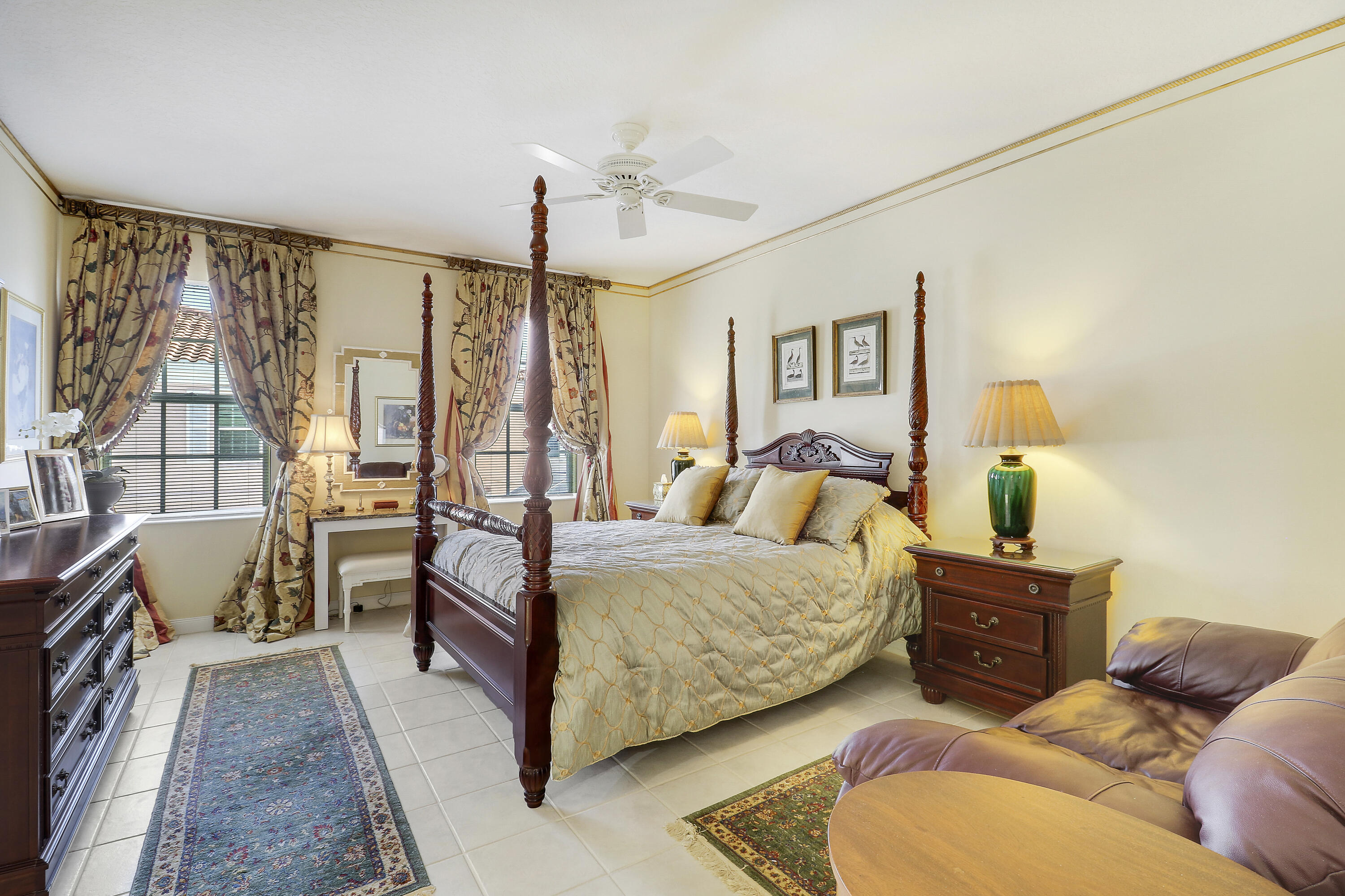 TEQUESTA OAKS - Residential