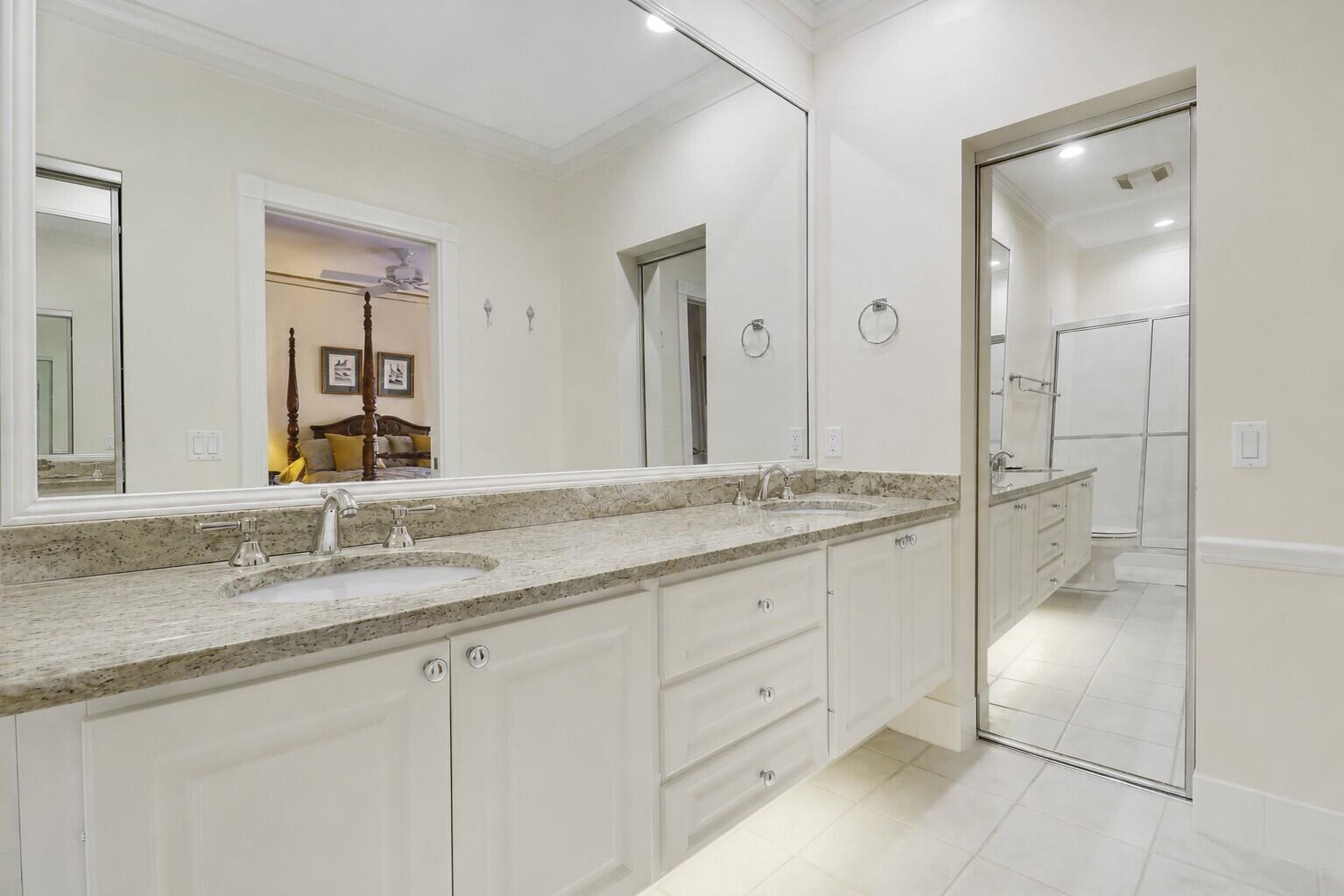 TEQUESTA OAKS - Residential