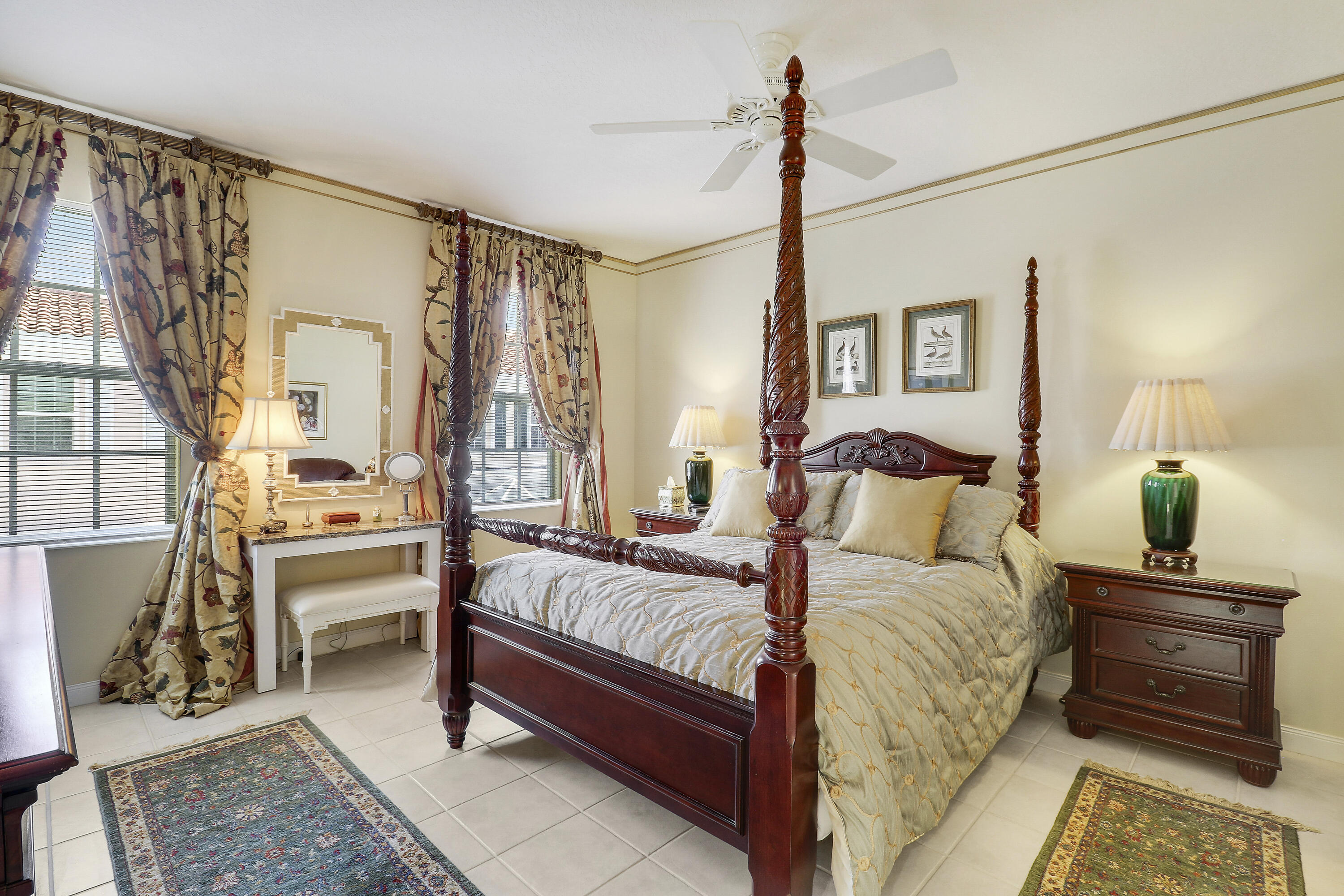 TEQUESTA OAKS - Residential