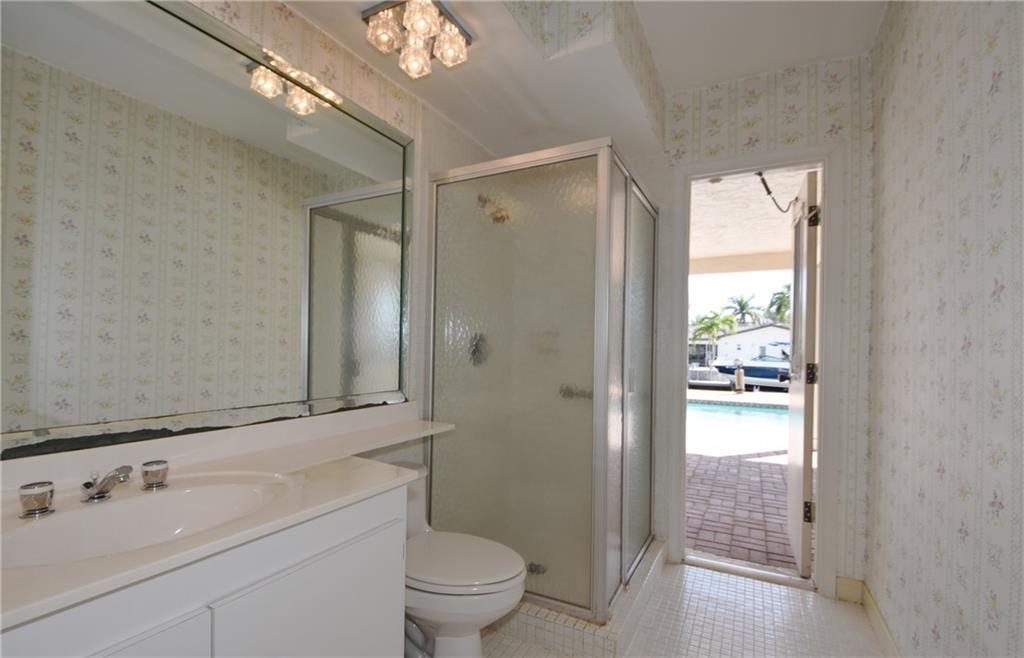 Country Club Isles 42-40 - Residential