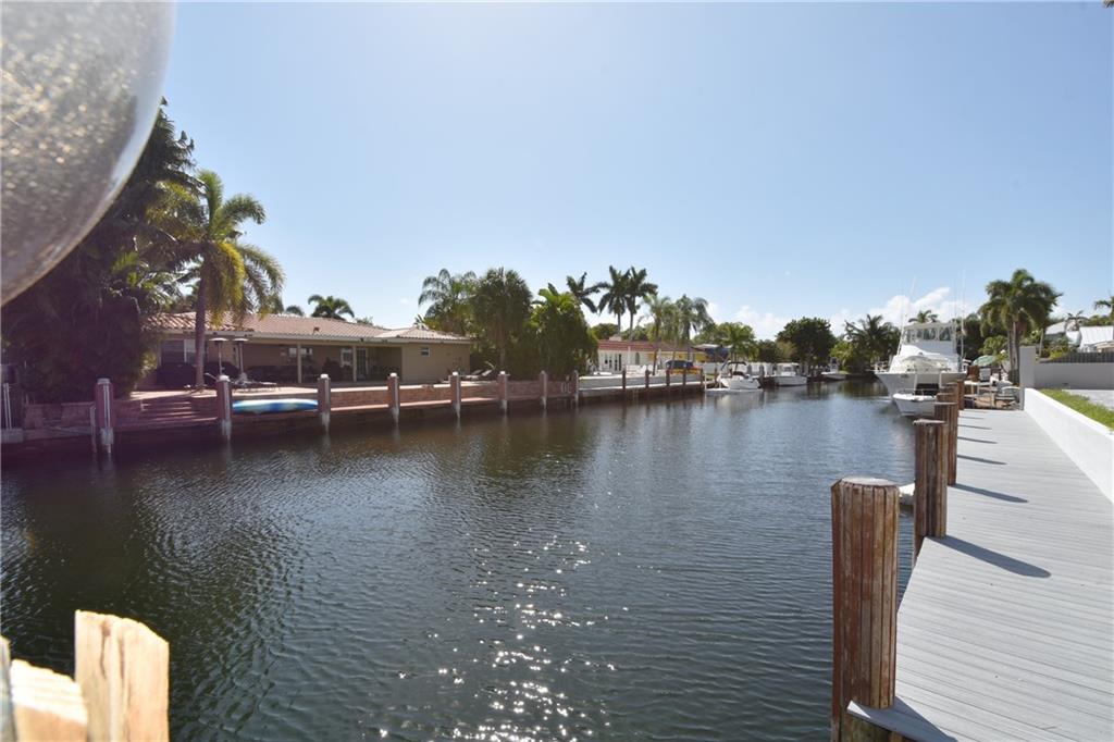 Country Club Isles 42-40 - Residential