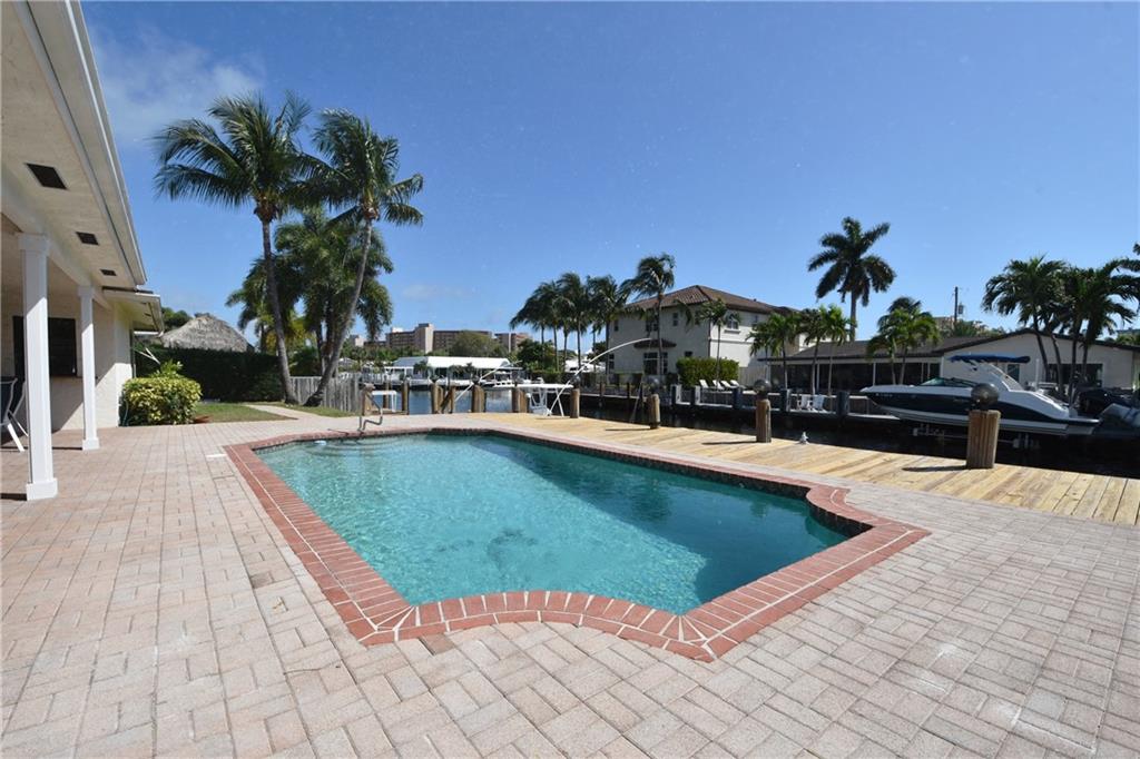 Country Club Isles 42-40 - Residential