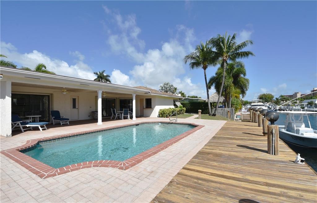 Country Club Isles 42-40 - Residential