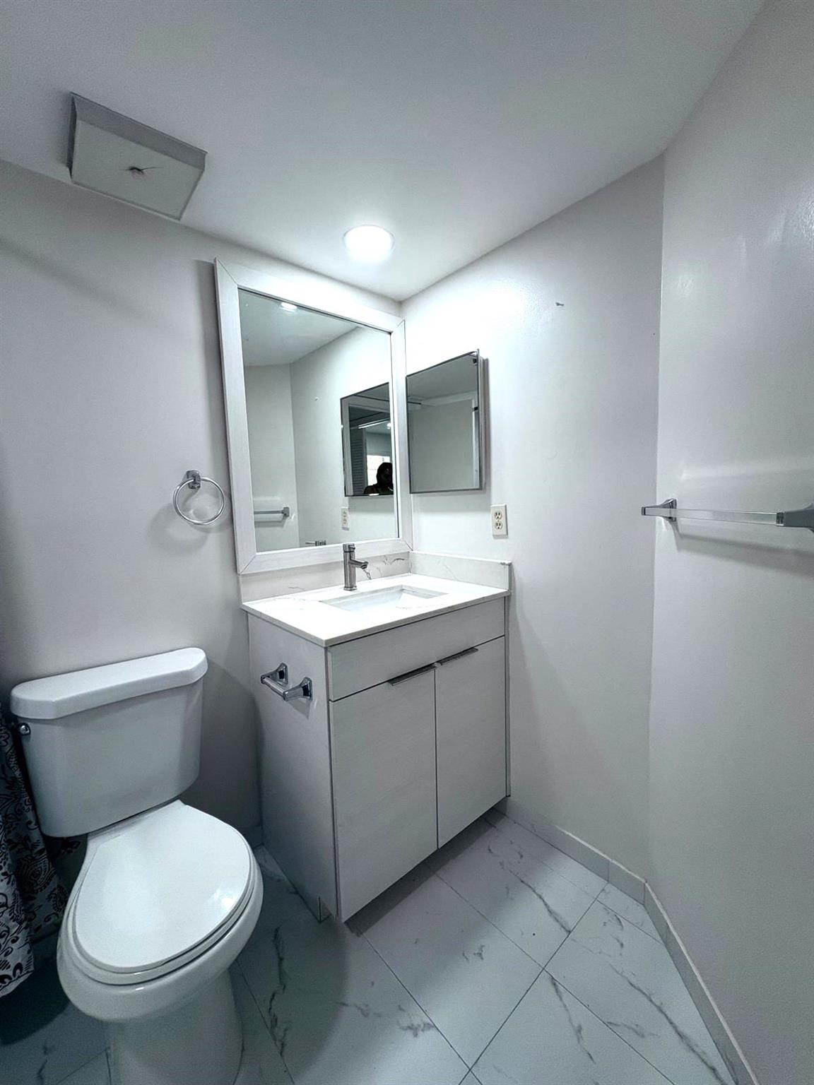 Palm Village Condo - Residential Lease