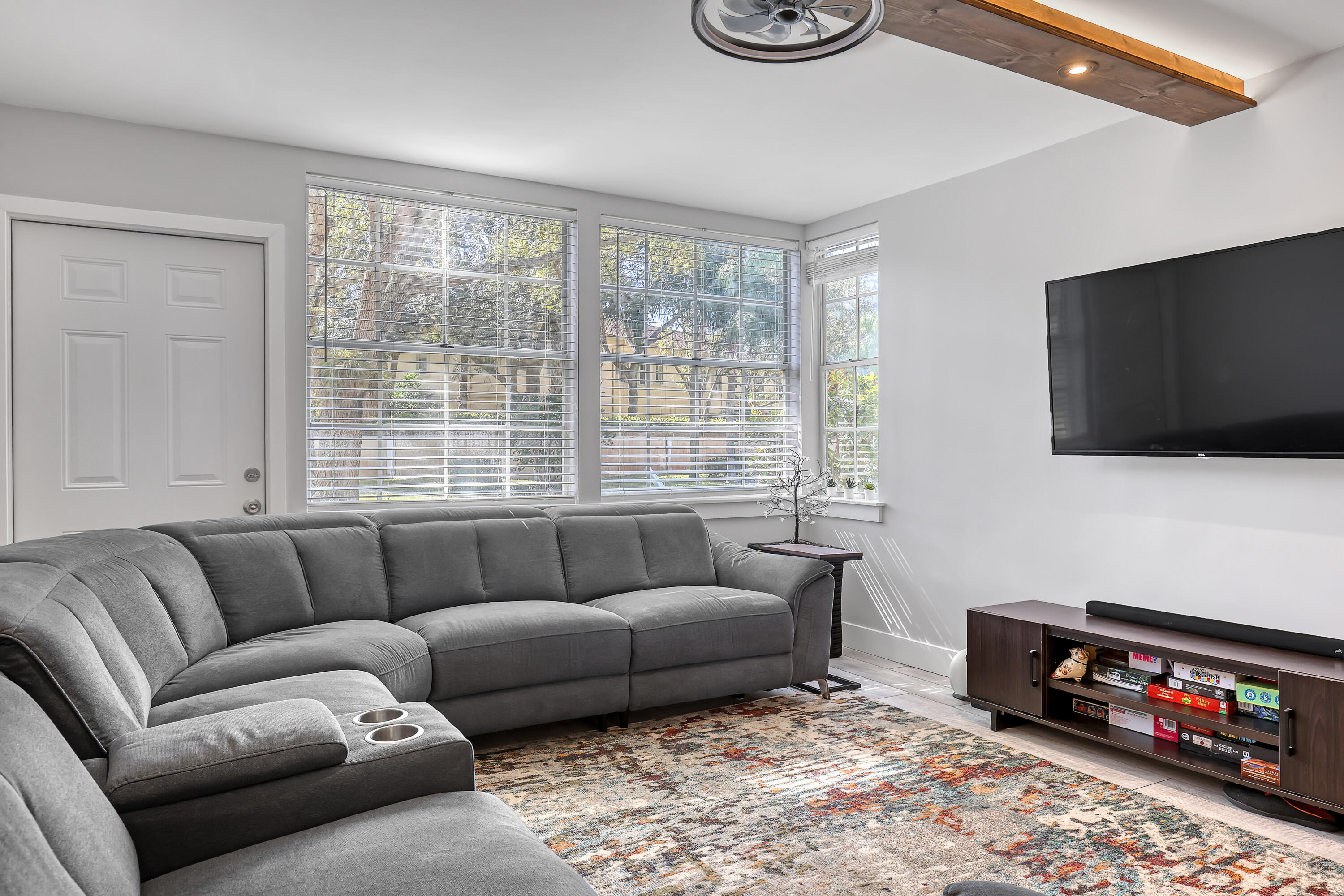 PALM BEACH TRACE CONDO - Residential