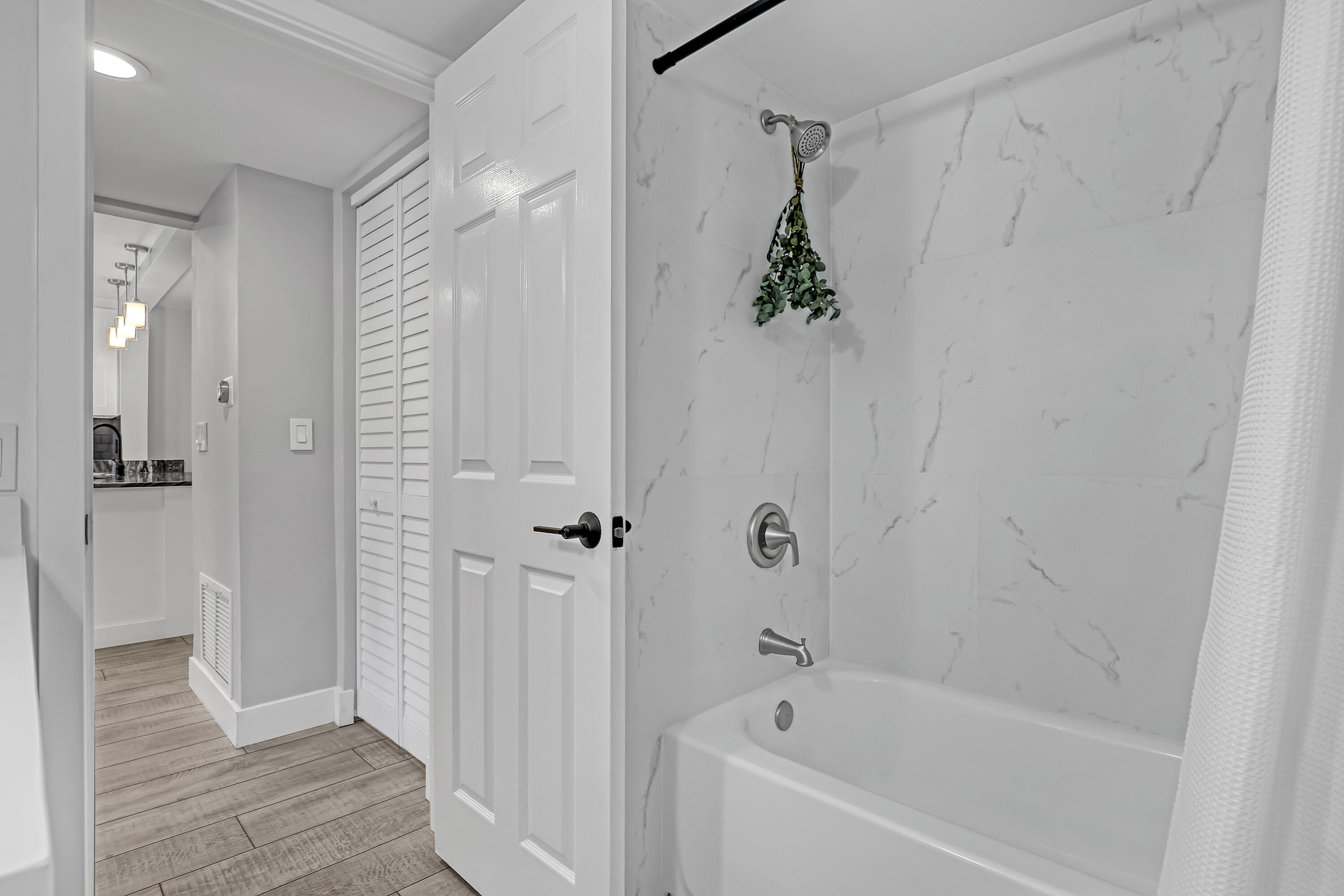 PALM BEACH TRACE CONDO - Residential