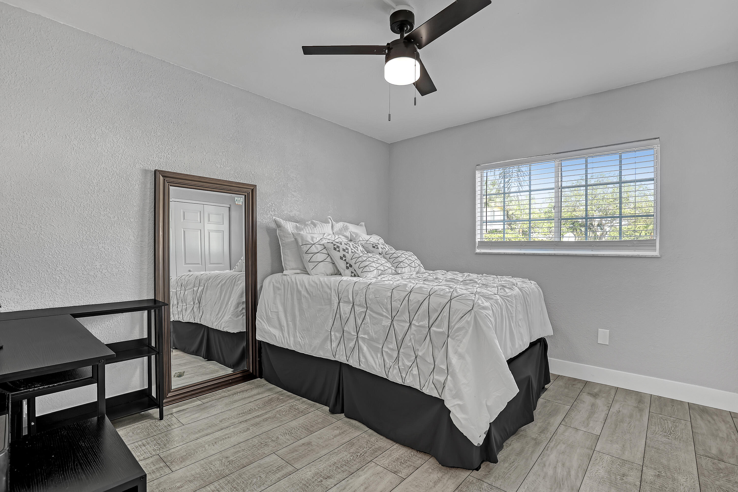 PALM BEACH TRACE CONDO - Residential