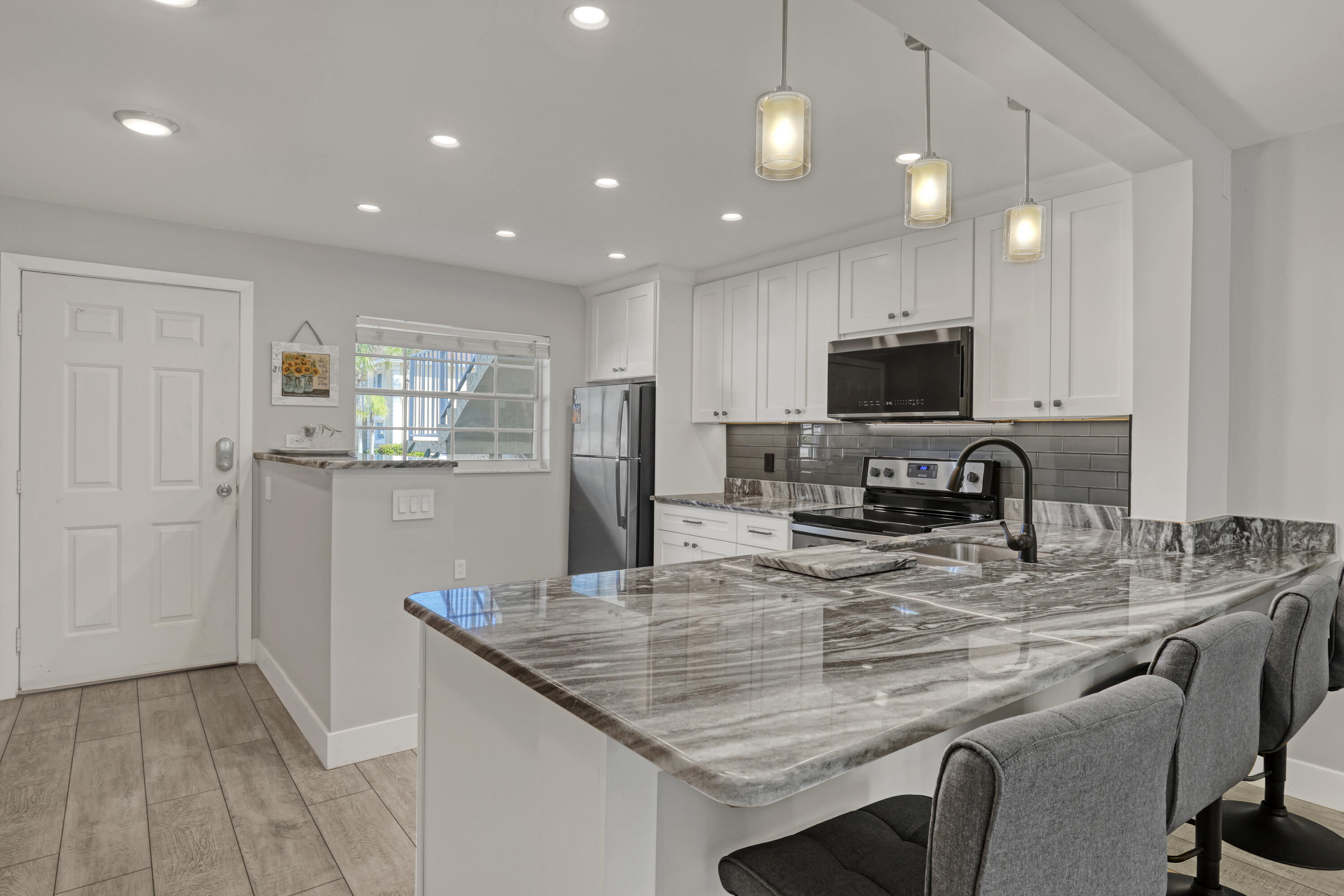 PALM BEACH TRACE CONDO - Residential