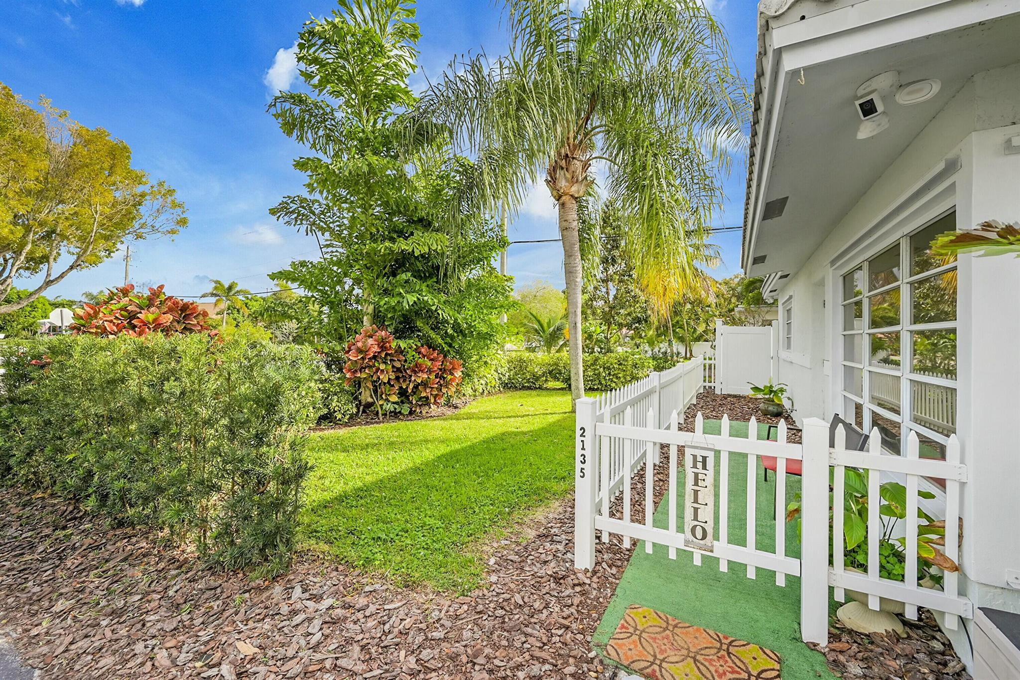 2135 NE 4th Way