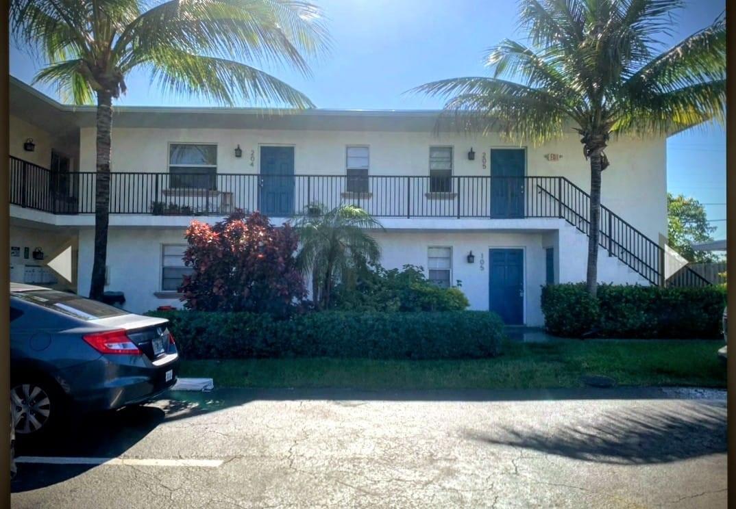 Welcome to the Newly Renovated 2 Bedroom apartment in the vibrant city of Ft. Lauderdale, FL. This stunning apartment boasts two spacious bedrooms and a modern, updated bathroom. The unit has been recently renovated, featuring new flooring throughout, giving it a fresh and contemporary feel. The updated kitchen is a chef's dream, equipped with stainless appliances and ample space for culinary creativity. For your convenience, the apartment comes with a washer and dryer in the unit, eliminating the need for trips to the laundromat. Additionally, you'll enjoy the benefit of a private parking space, adding an extra layer of convenience to your living experience. This apartment combines modern living with comfort and convenience, making it the perfect place to call home.