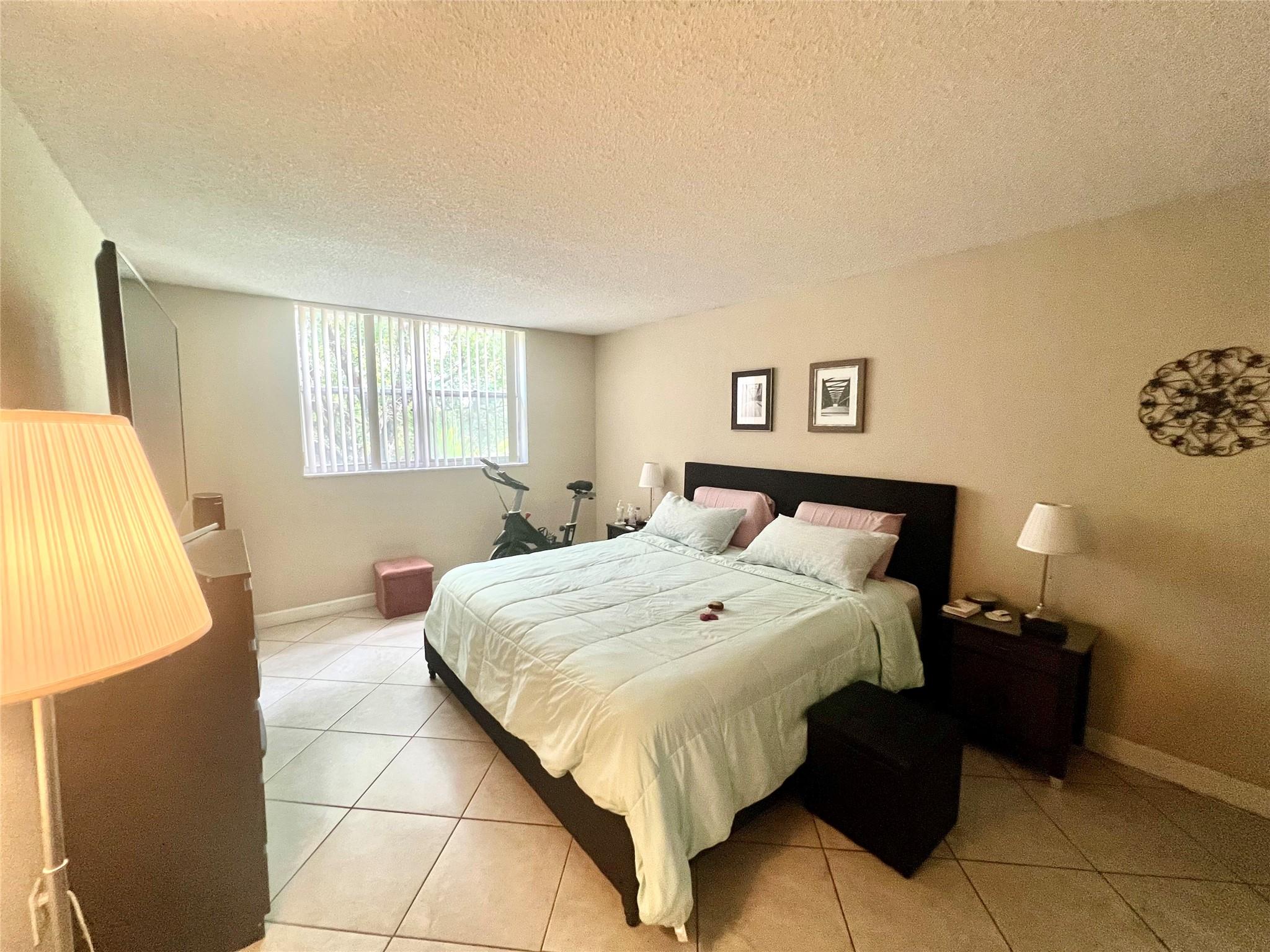 BAYVIEW PALMS CONDO - Residential