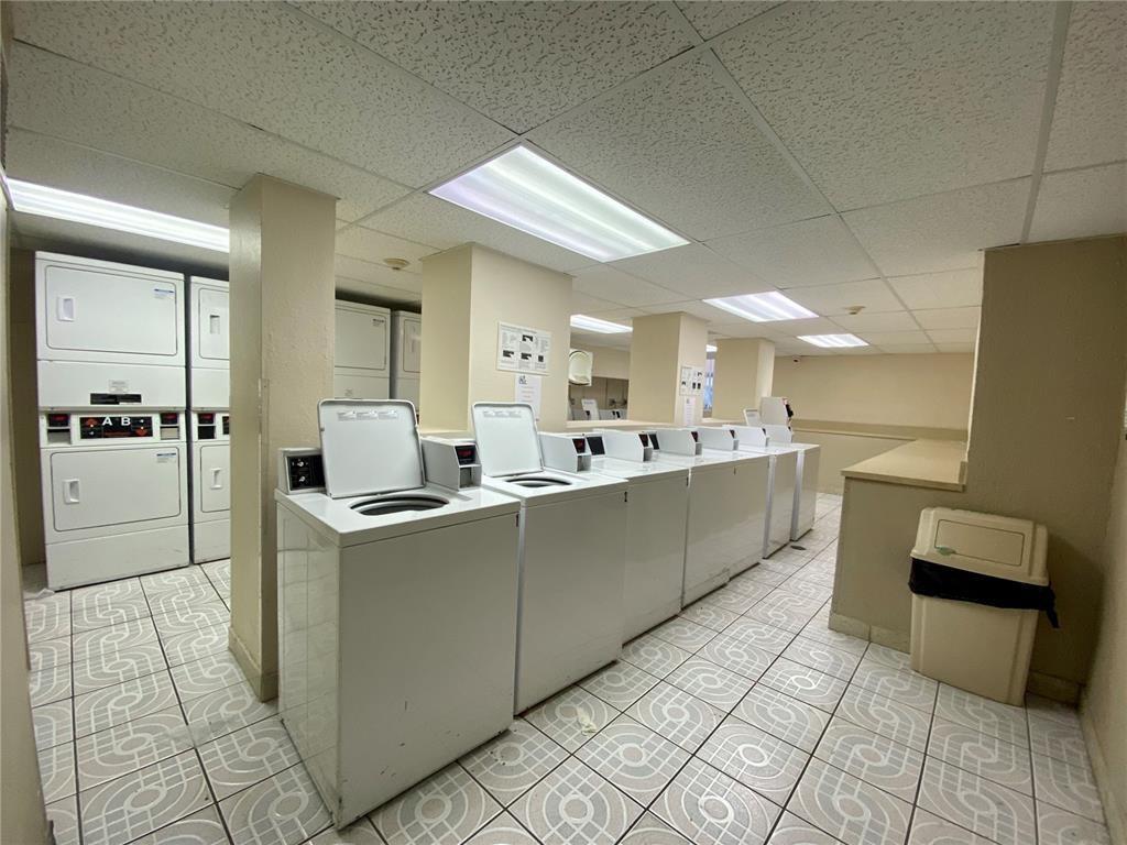 BAYVIEW PALMS CONDO - Residential