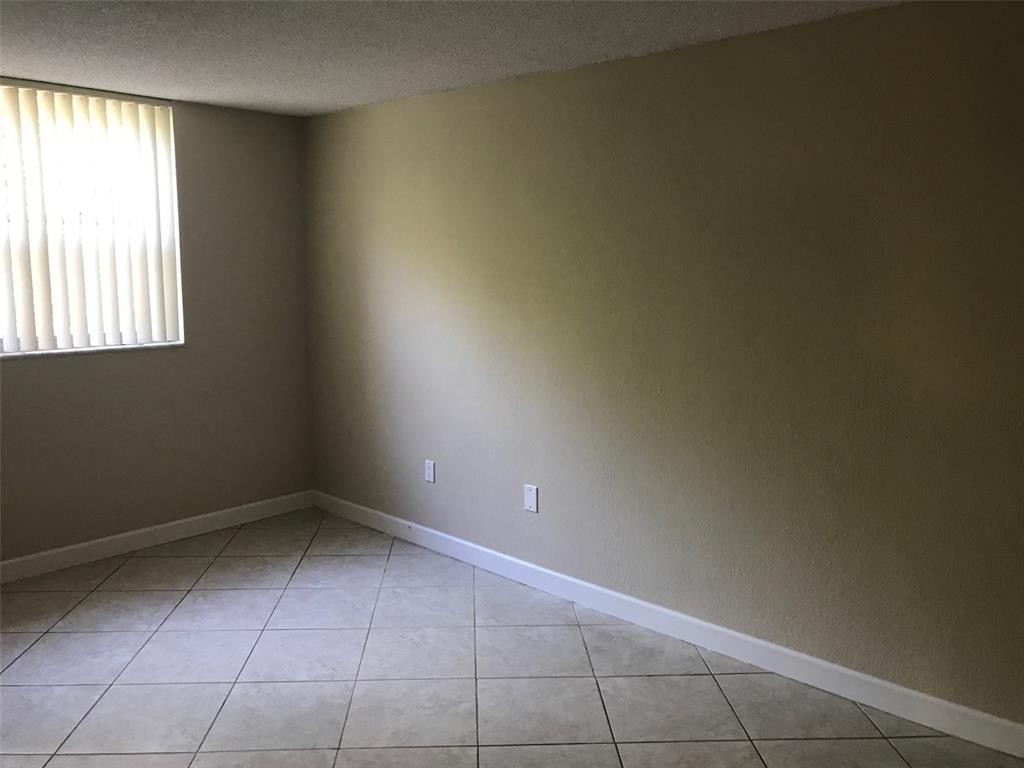 BAYVIEW PALMS CONDO - Residential