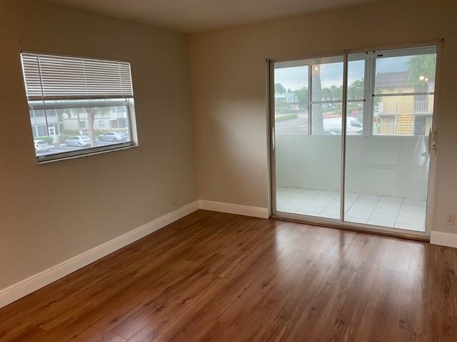 KINGS POINT - Residential