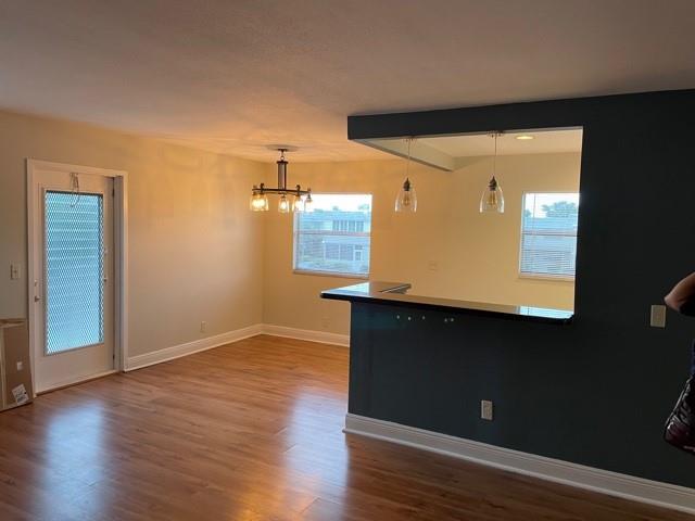 KINGS POINT - Residential