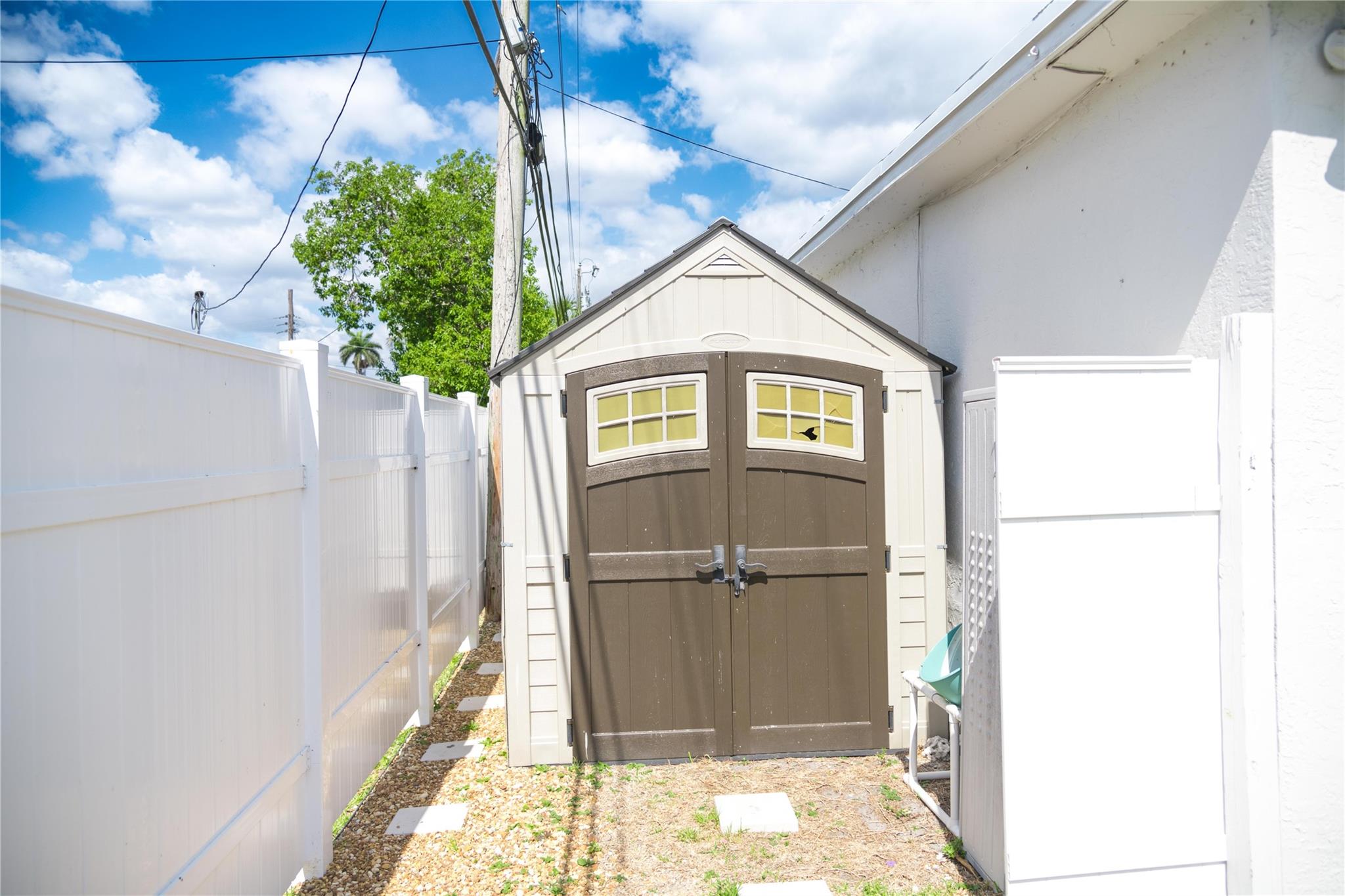 Margate 5th Add 46-28 B - Residential Lease