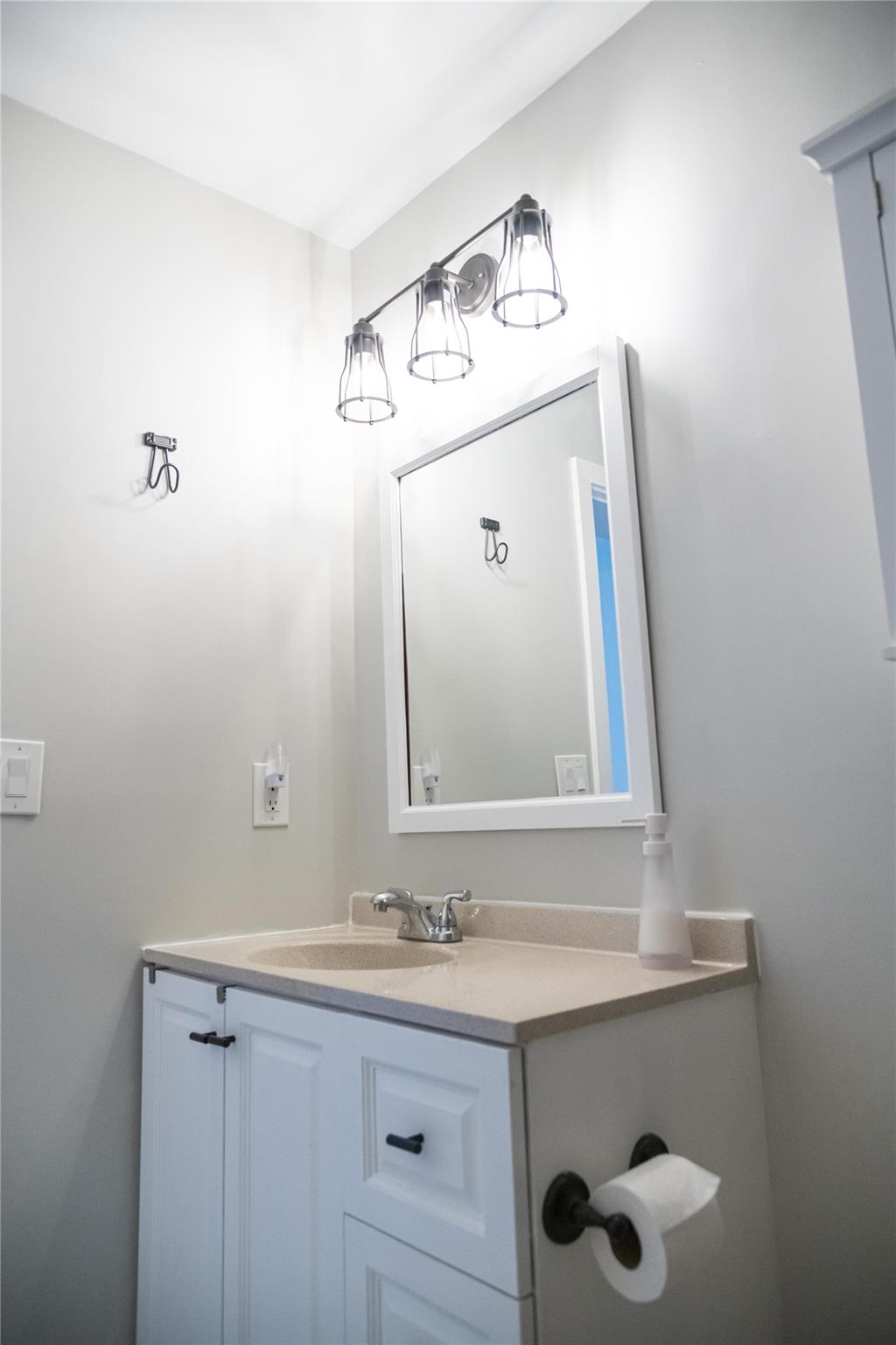 Margate 5th Add 46-28 B - Residential Lease