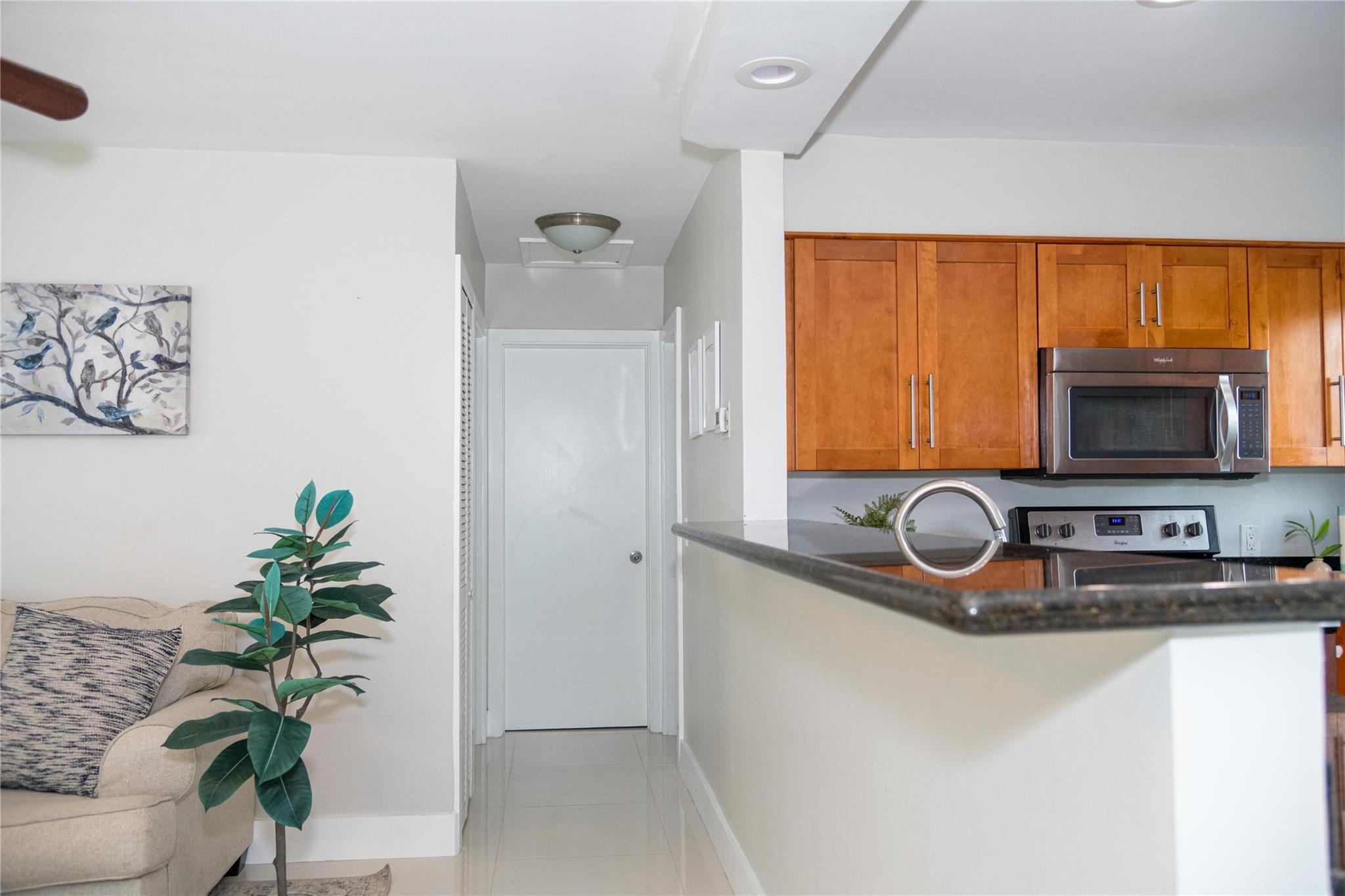 Margate 5th Add 46-28 B - Residential Lease