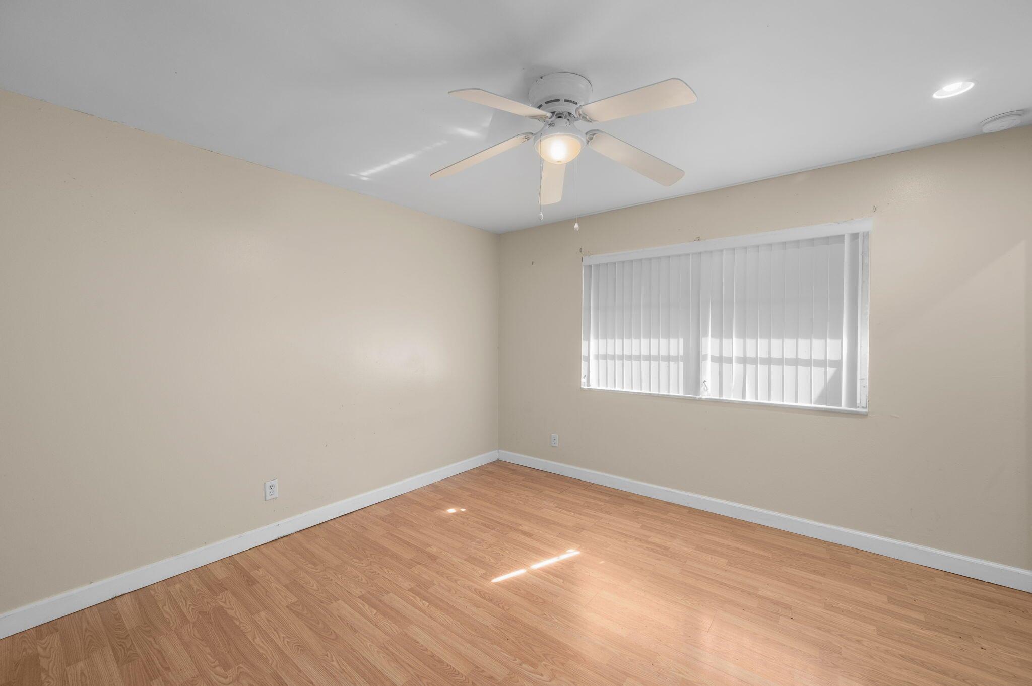 RIVER PARK-UNIT 3- BLK 28 - Residential