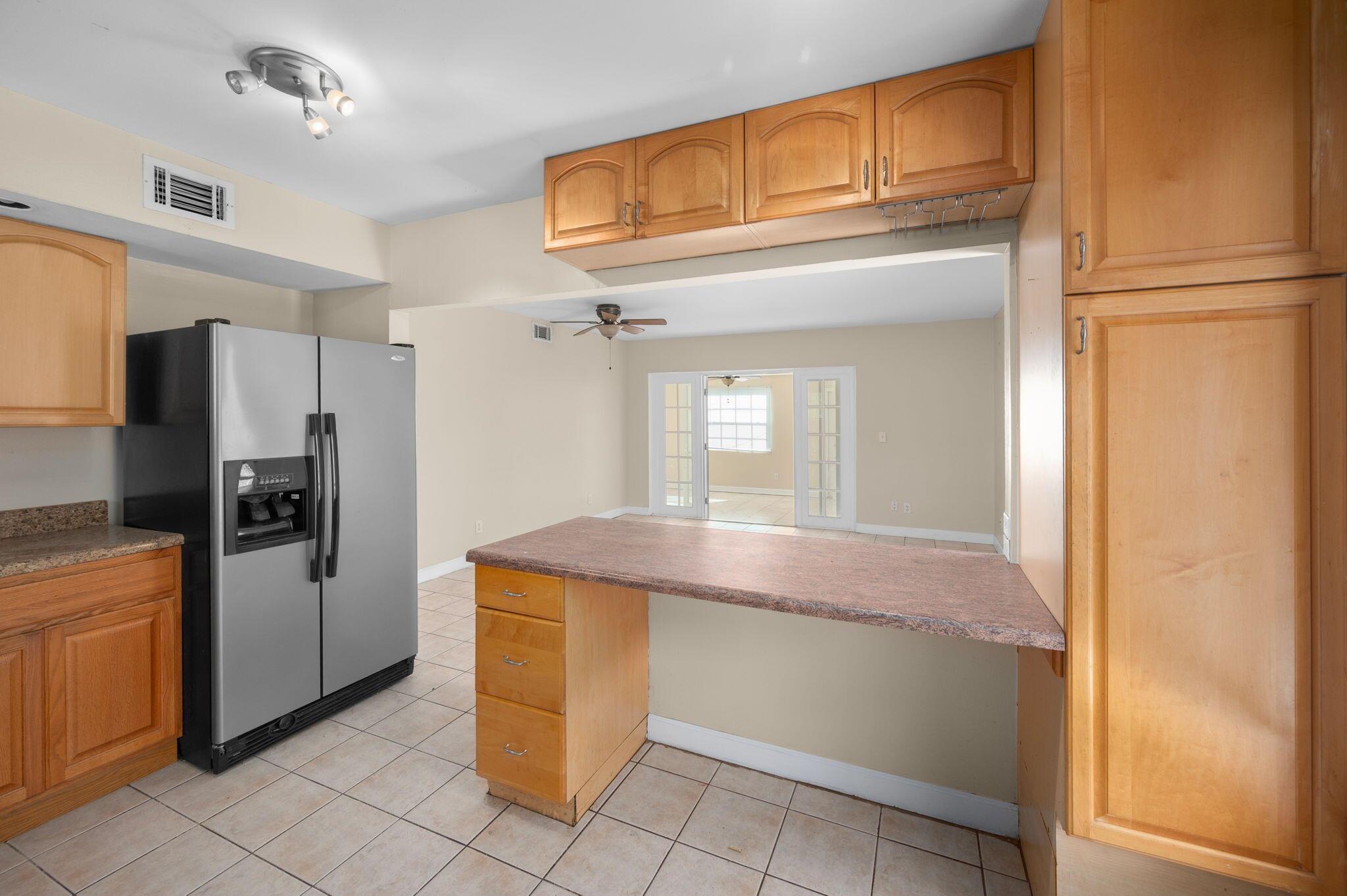 RIVER PARK-UNIT 3- BLK 28 - Residential