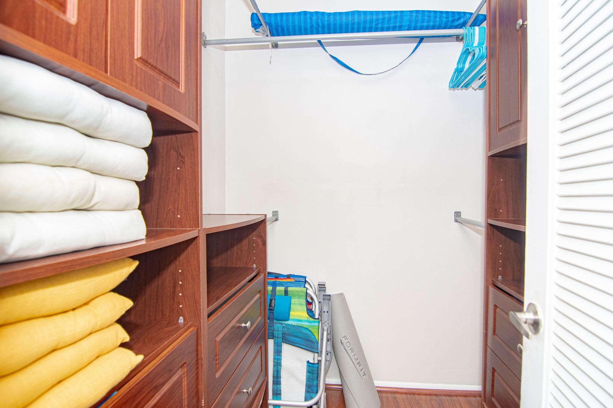 ISLAND CLUB TWO CONDO - Residential