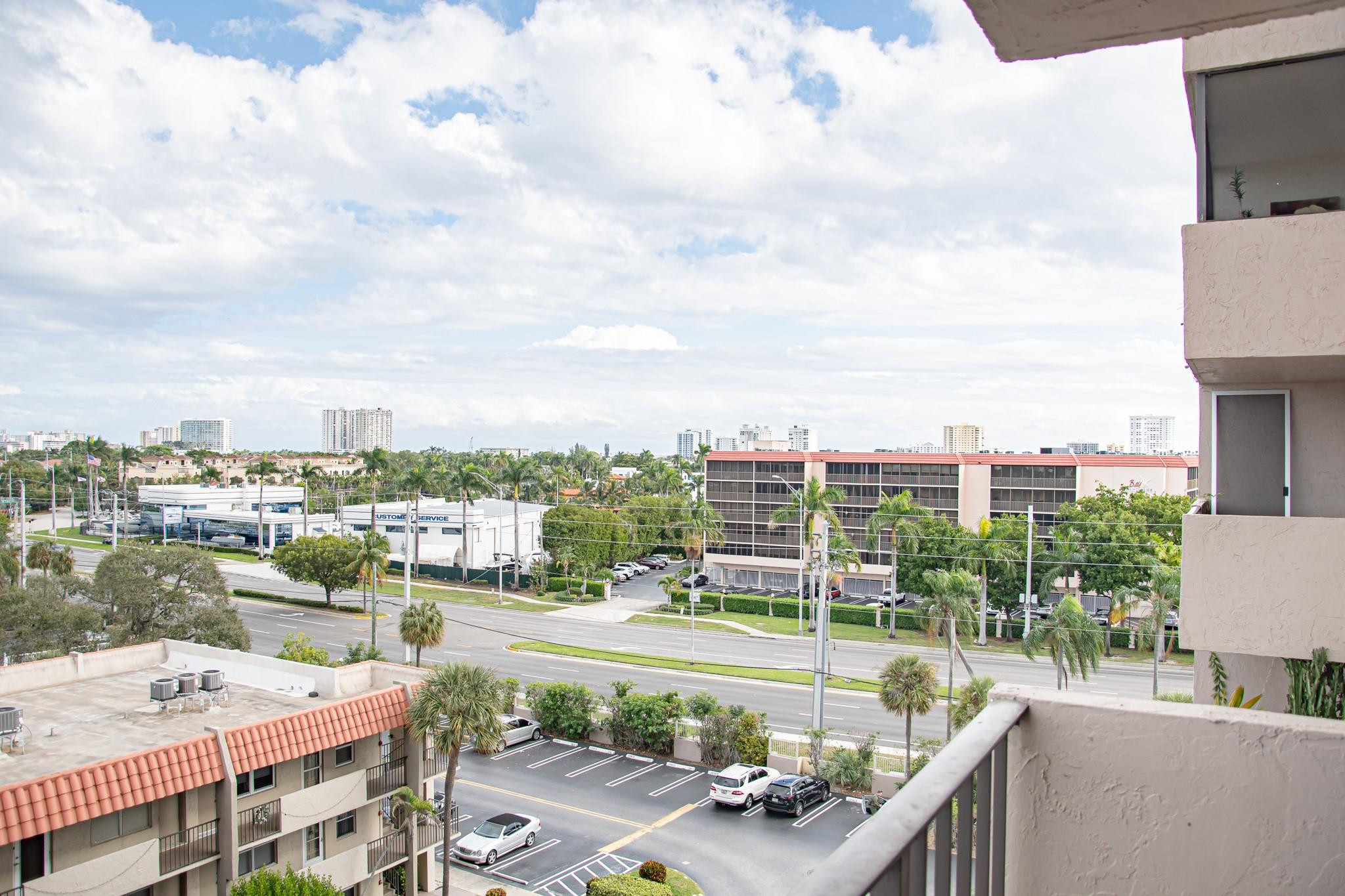 ISLAND CLUB TWO CONDO - Residential