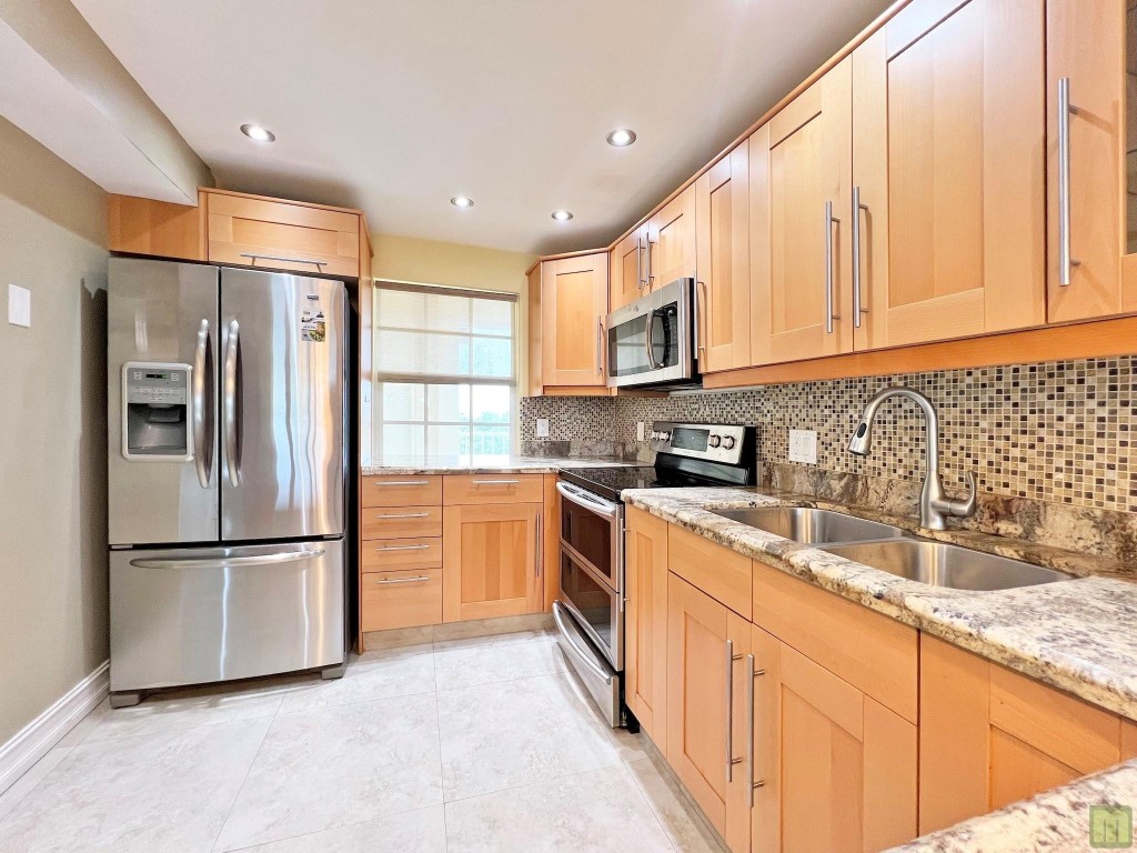 Palm Aire - Residential