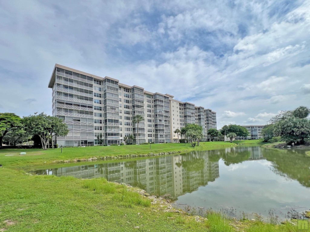 Palm Aire - Residential