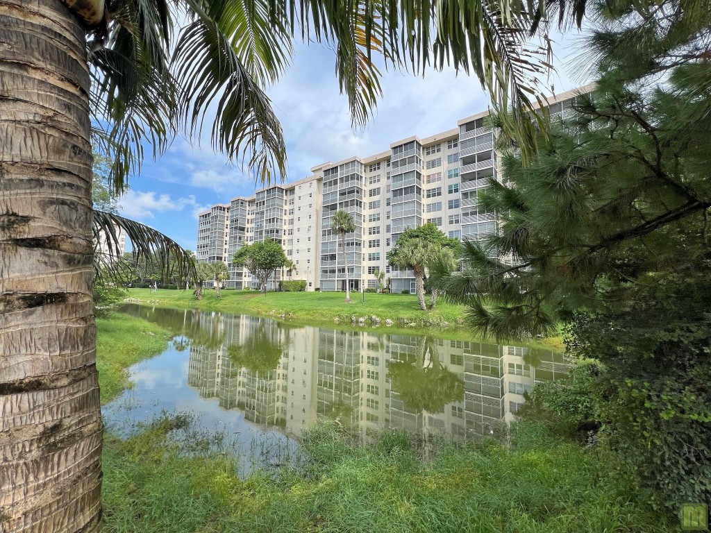 Palm Aire - Residential