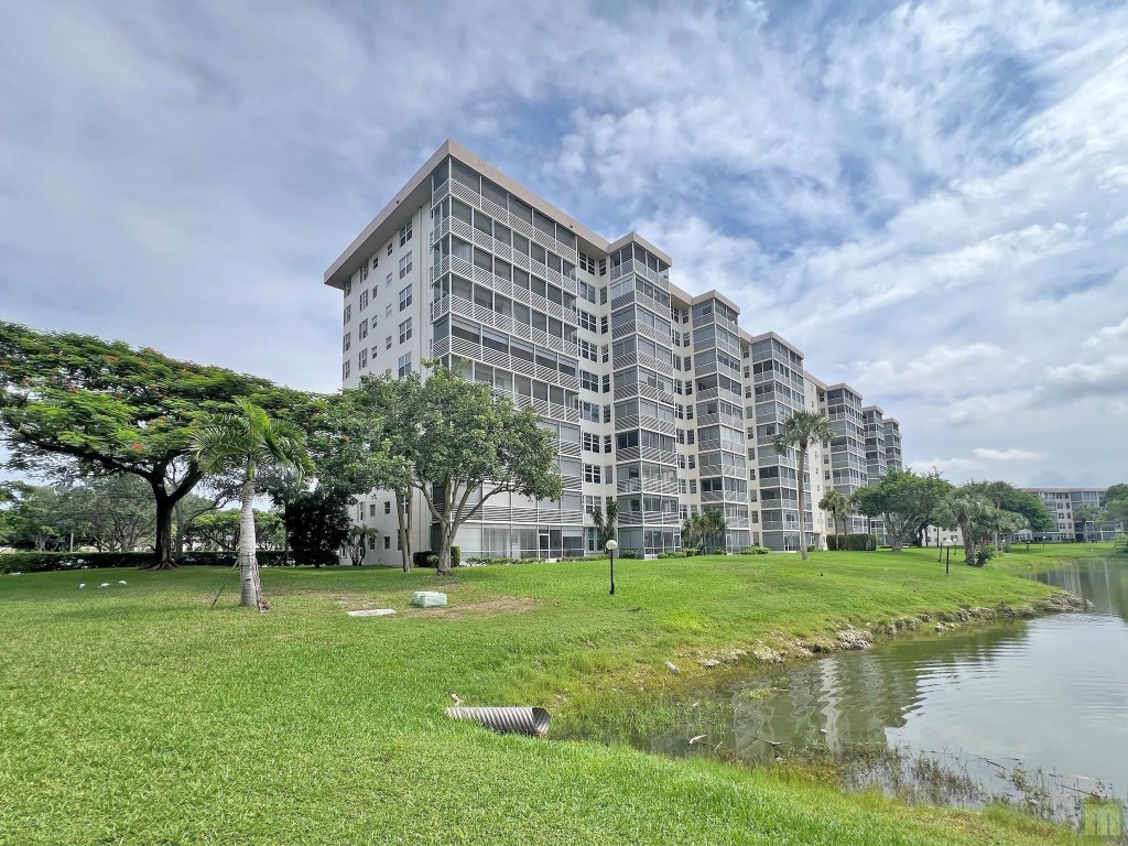 Palm Aire - Residential