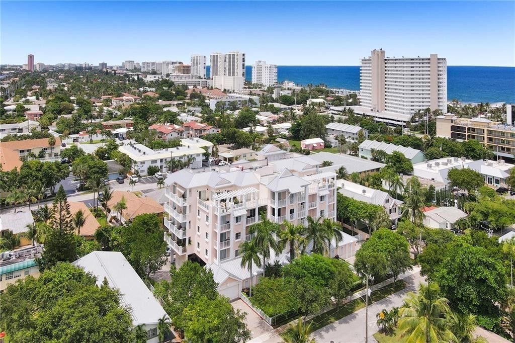 Photo of 1931 NE 2nd Street #303, Deerfield Beach, FL 33441 (MLS # B26030979)