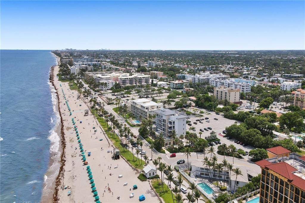 ISLAND BREEZE AT DEERFIELD BEACH - Residential