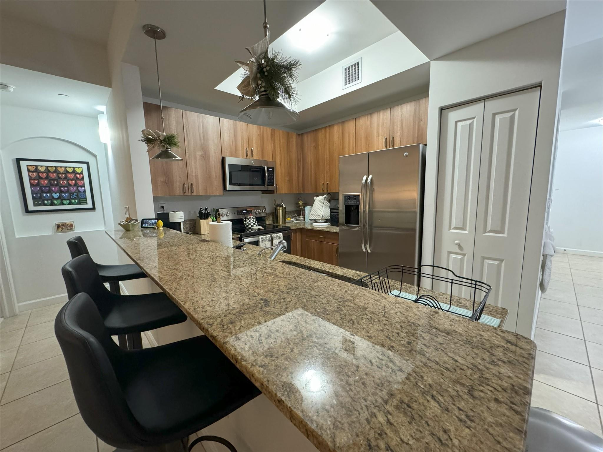 ISLAND BREEZE AT DEERFIELD BEACH - Residential