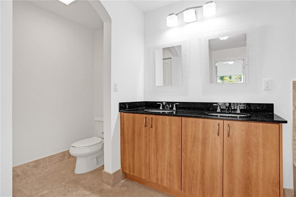 ISLAND BREEZE AT DEERFIELD BEACH - Residential