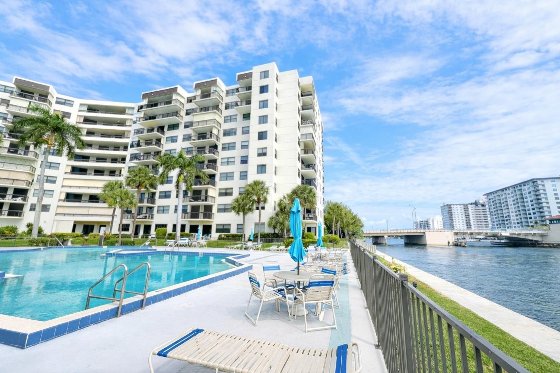 2900 NE 14th Street Causeway 701