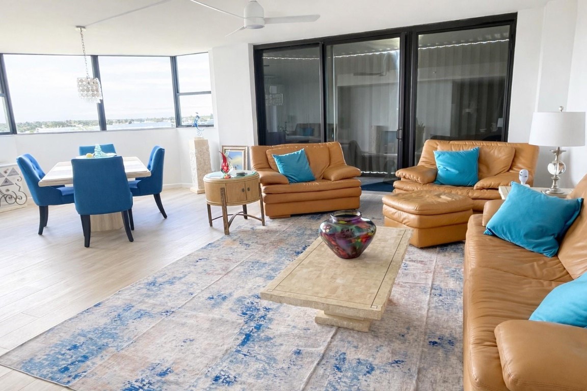 2900 NE 14th Street Causeway 701