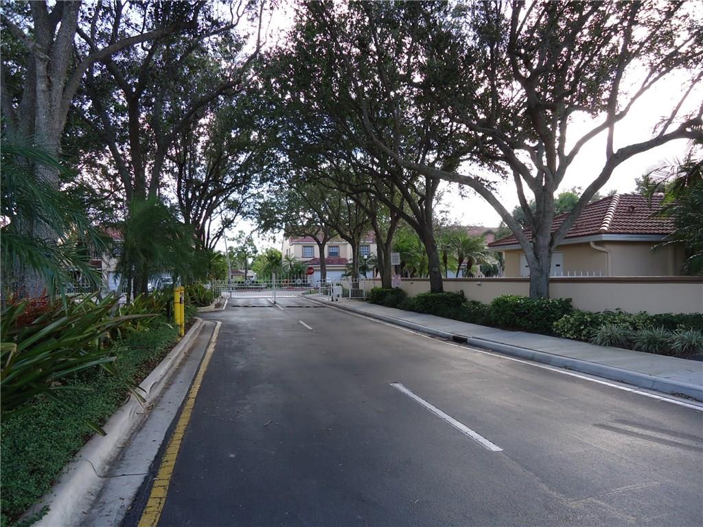 Coral Palm Village - Residential