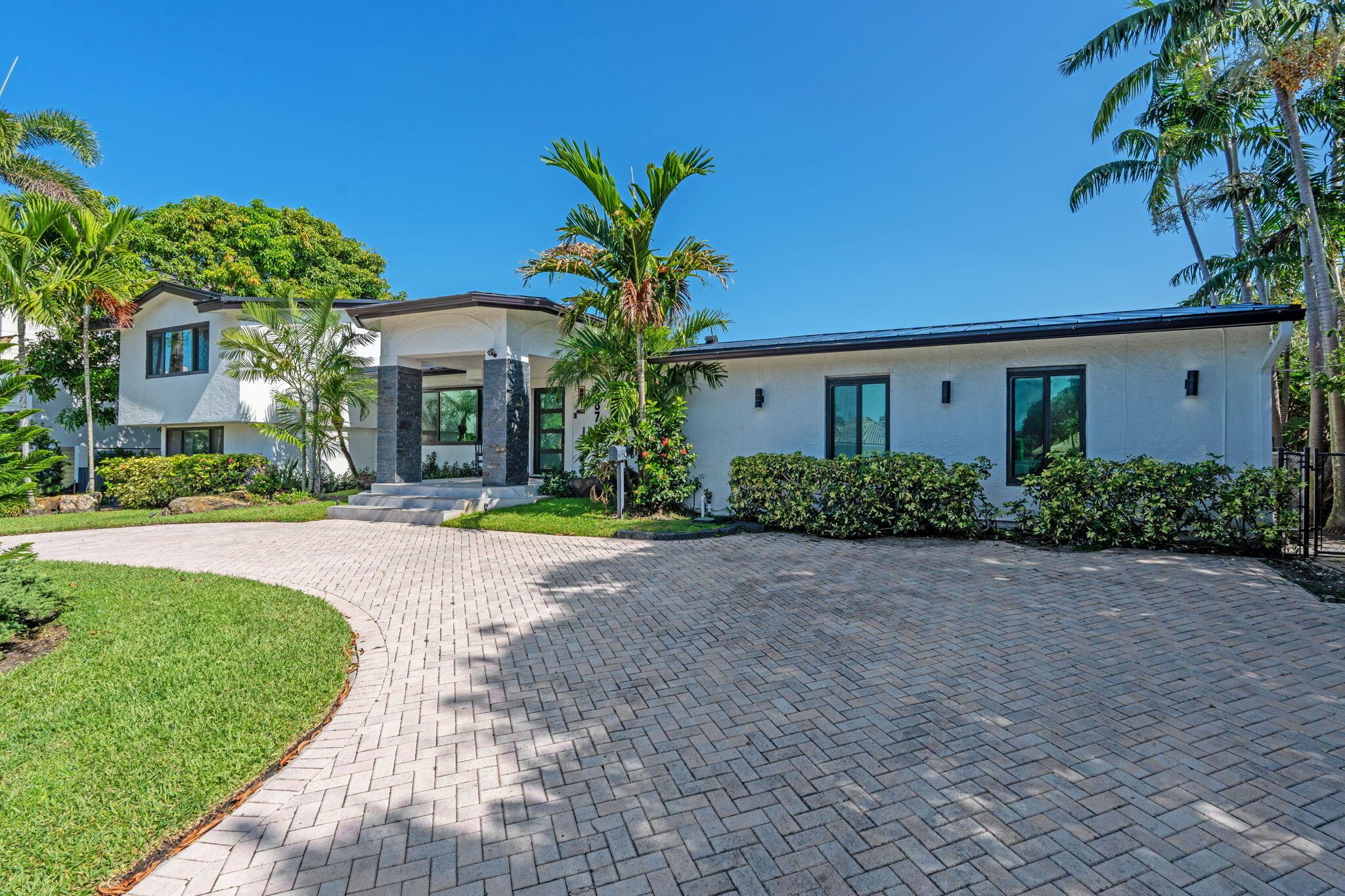 2878 NE 26th Street, Fort Lauderdale, FL, 33305/$3,900,000 1 2878 NE 26th Street