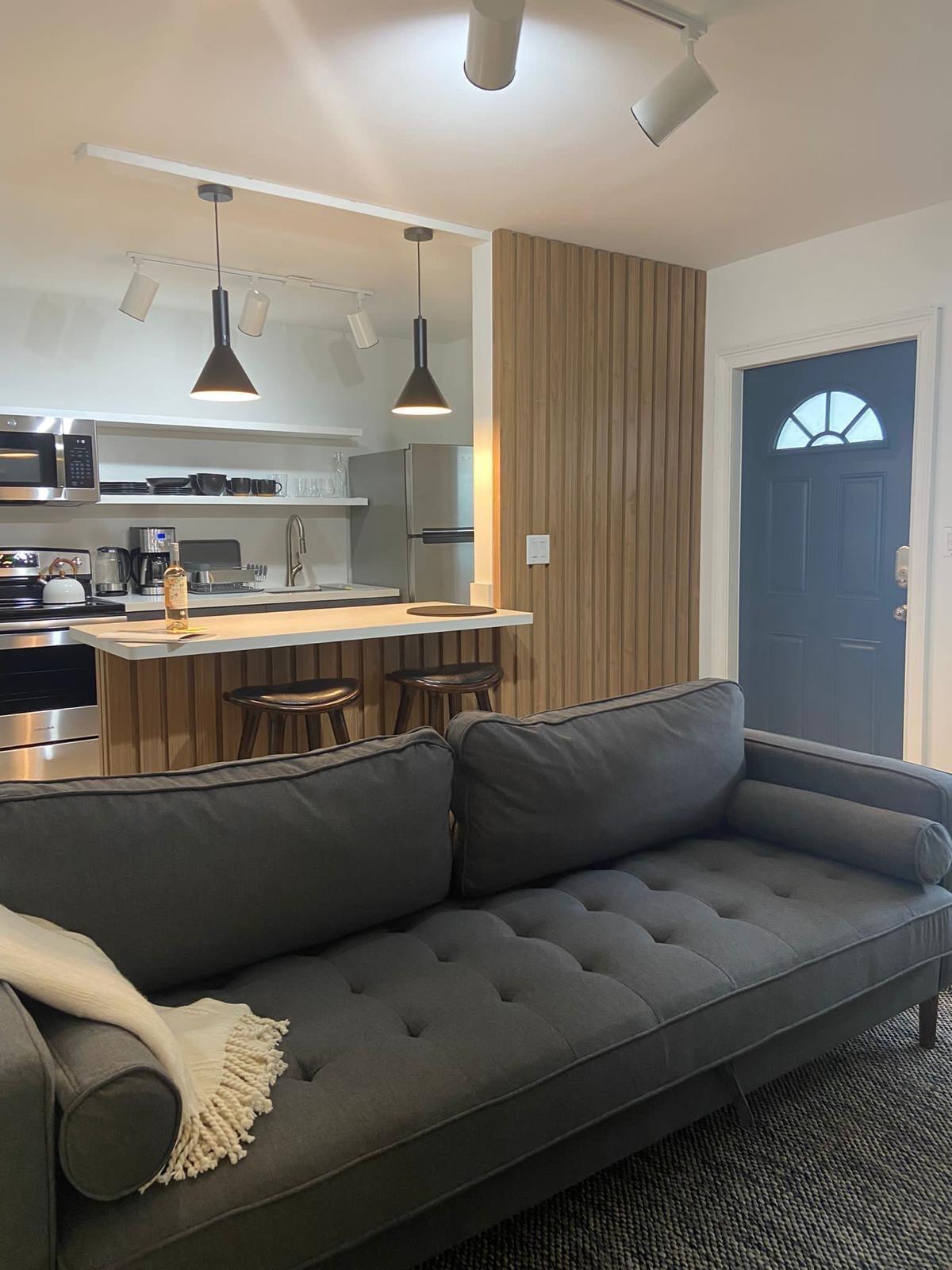 2404 NE 33rd Avenue 4