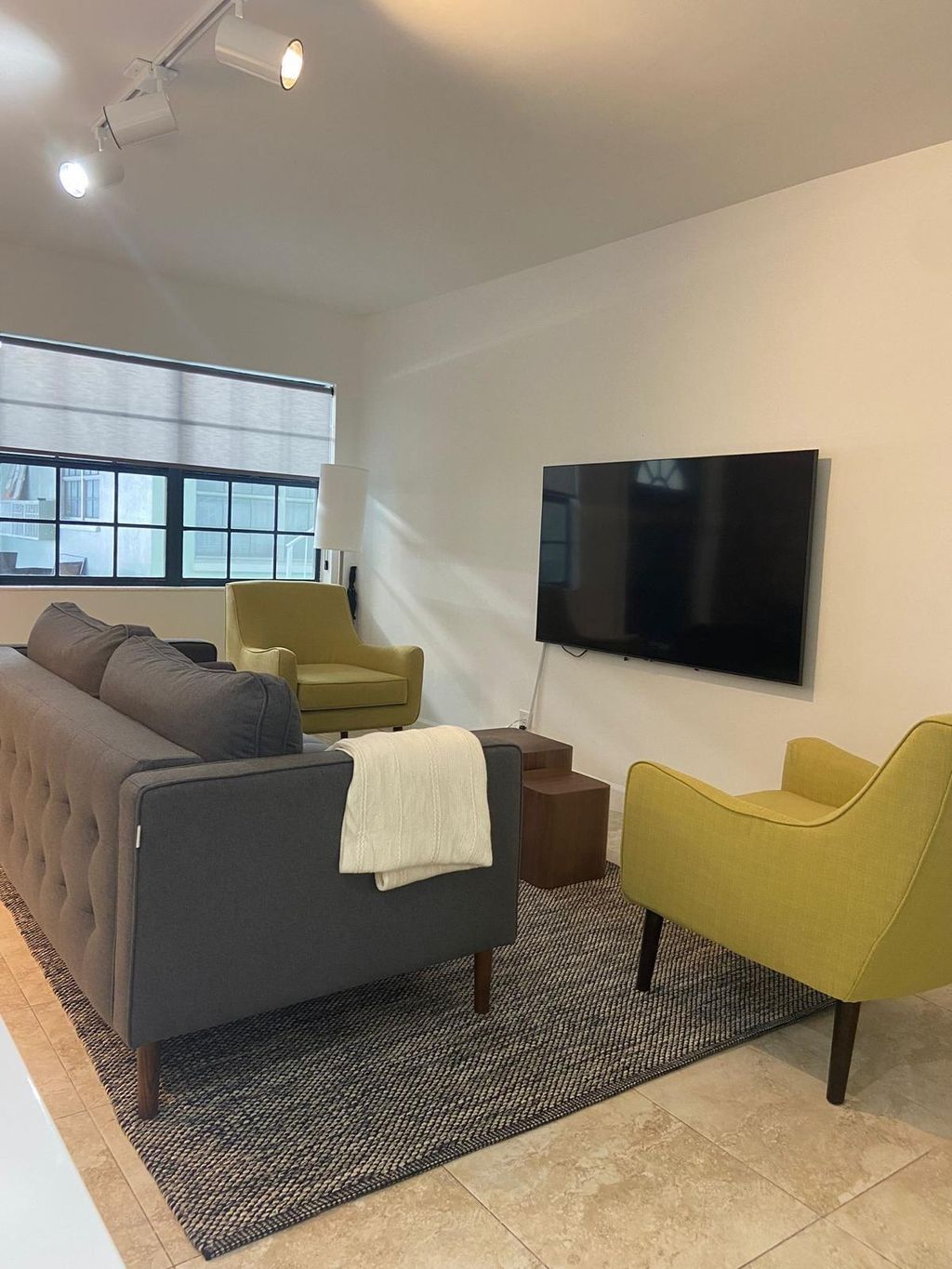 Photo of 2404 NE 33rd Avenue #4, Fort Lauderdale, FL 33305 (MLS # B26012887)