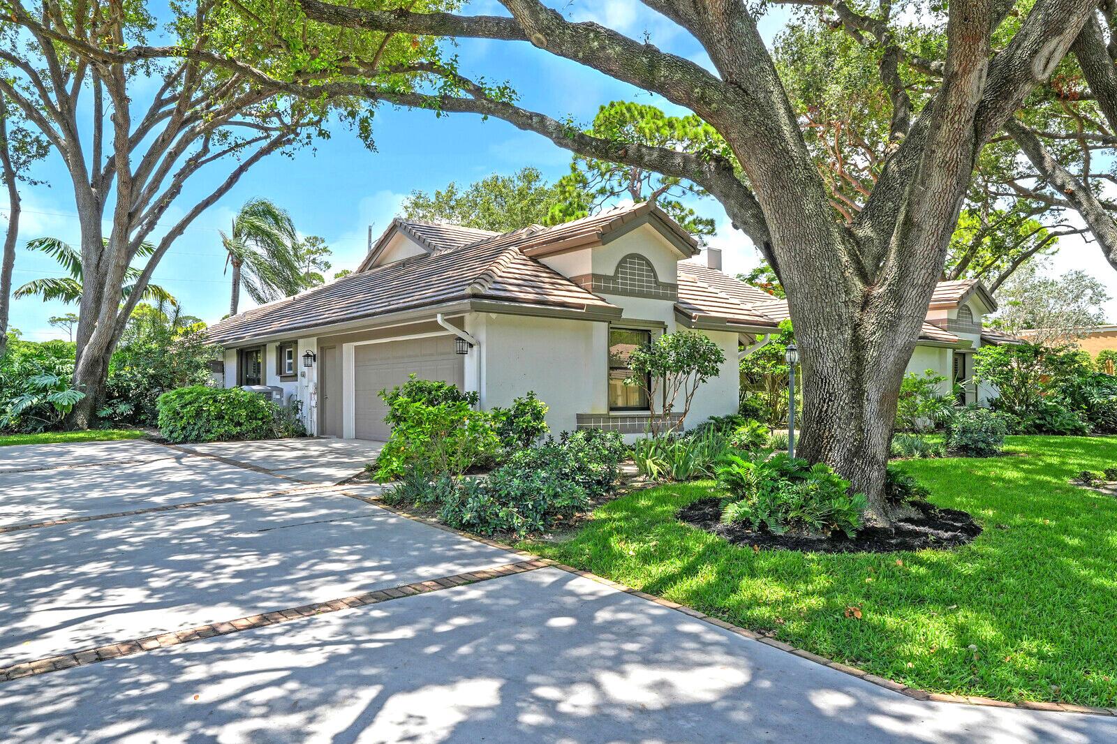 4256 Gleneagles Drive