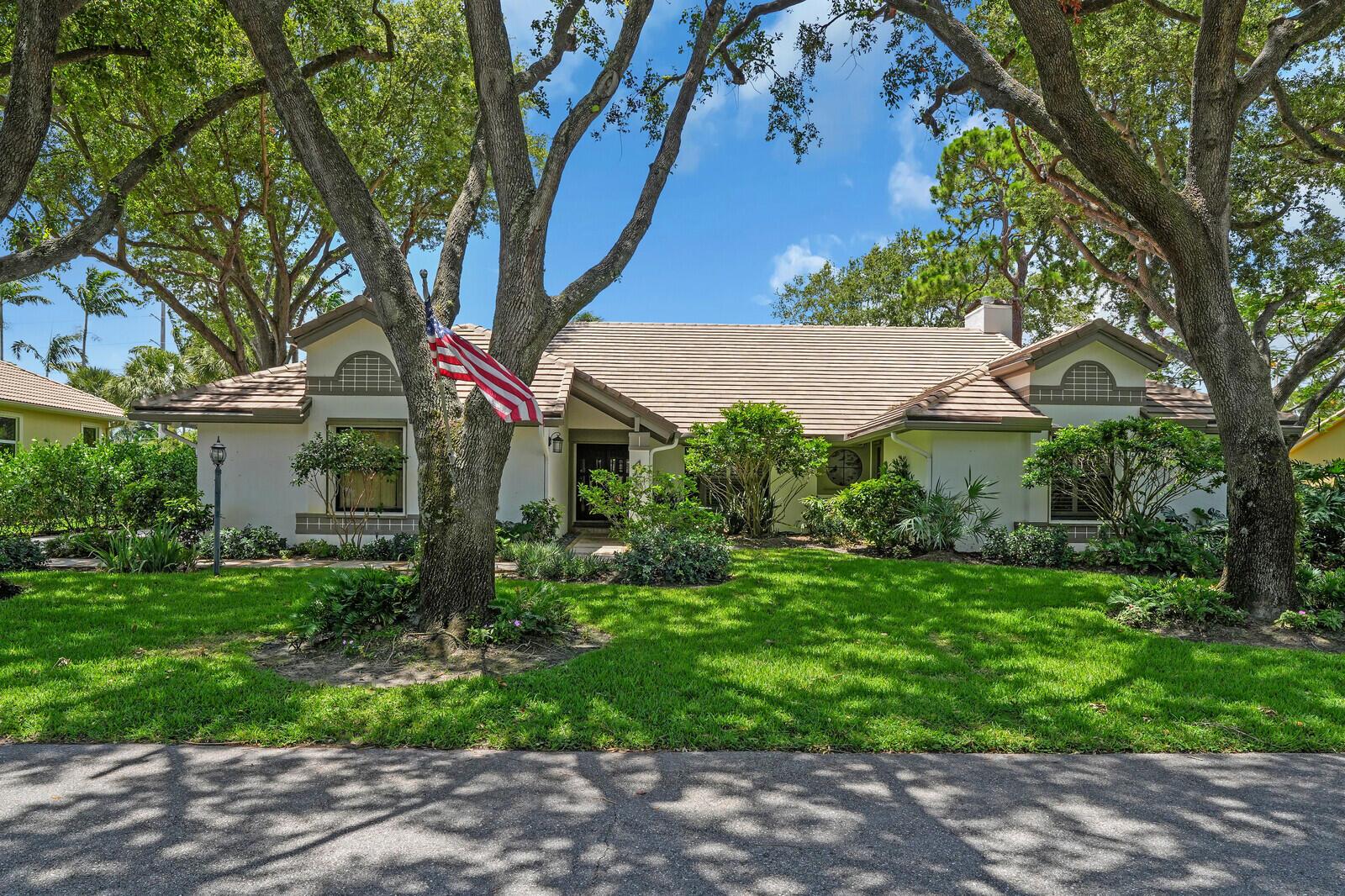 4256 Gleneagles Drive