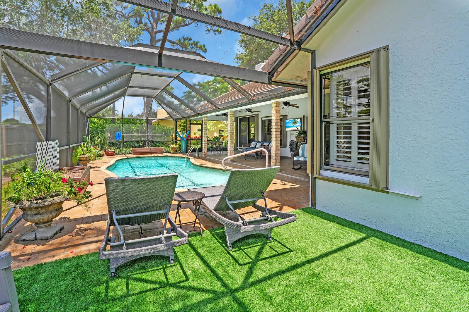 4256 Gleneagles Drive